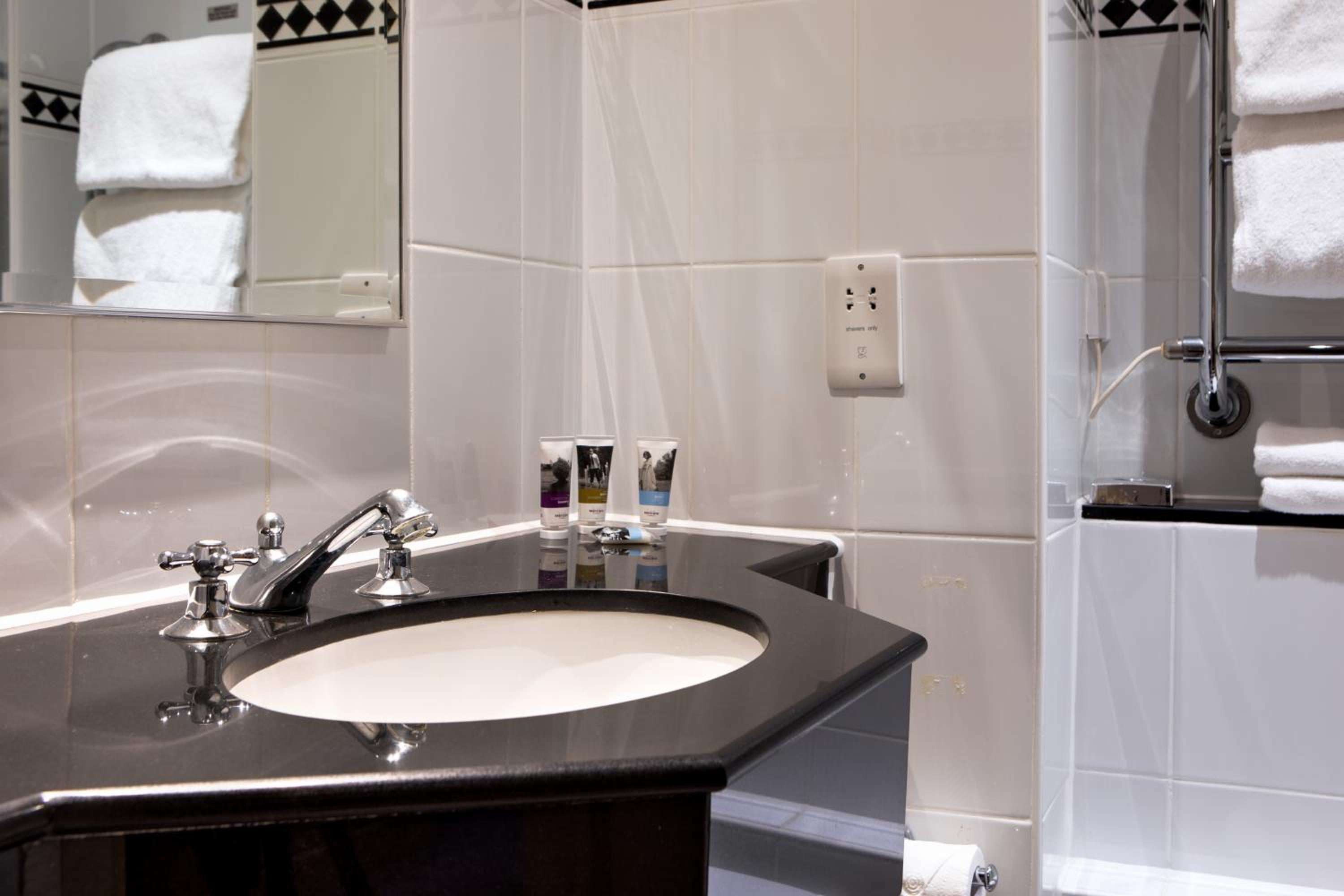 Superior Double Room - Photo 12