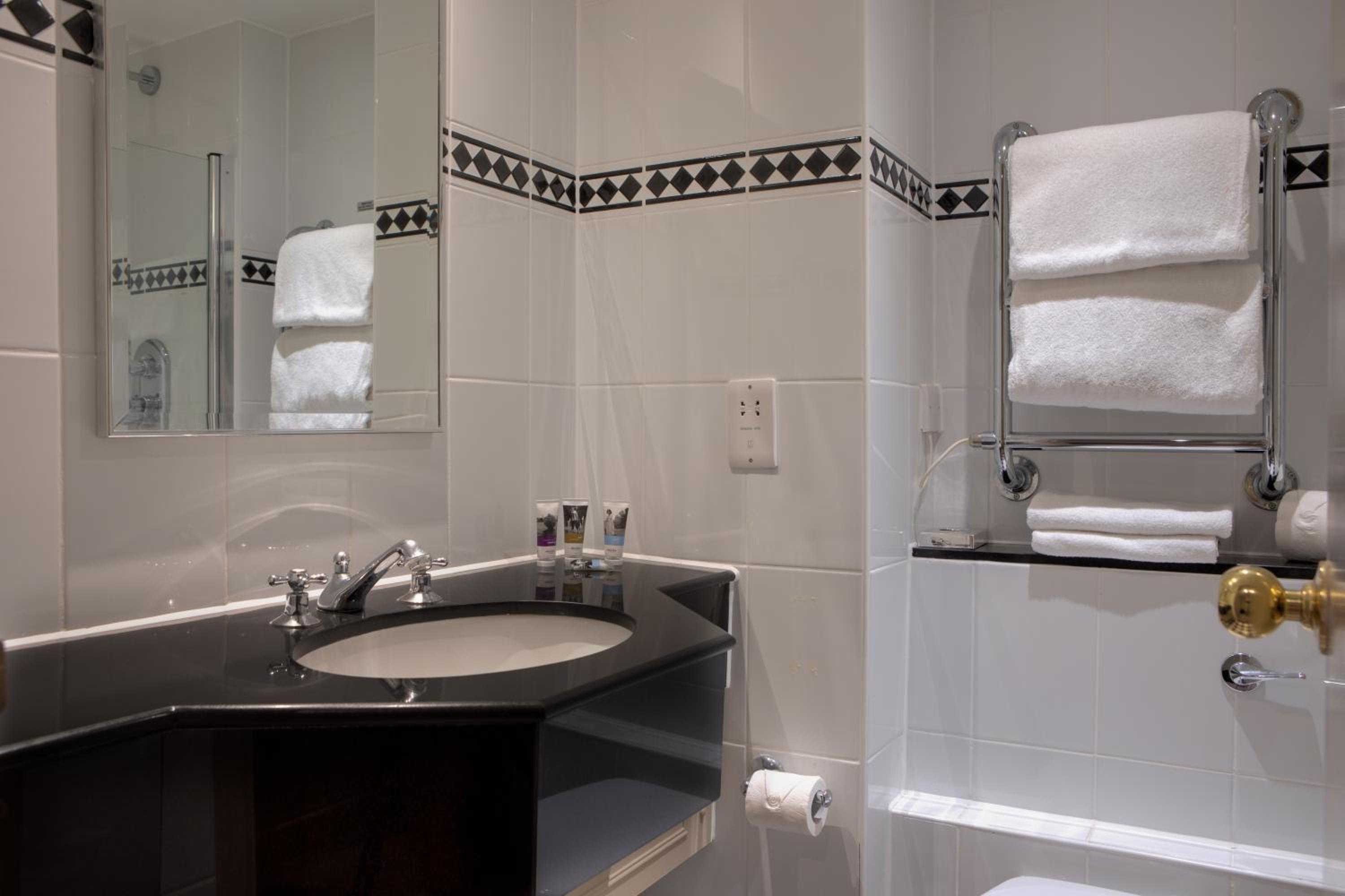 Superior Double Room - Photo 3