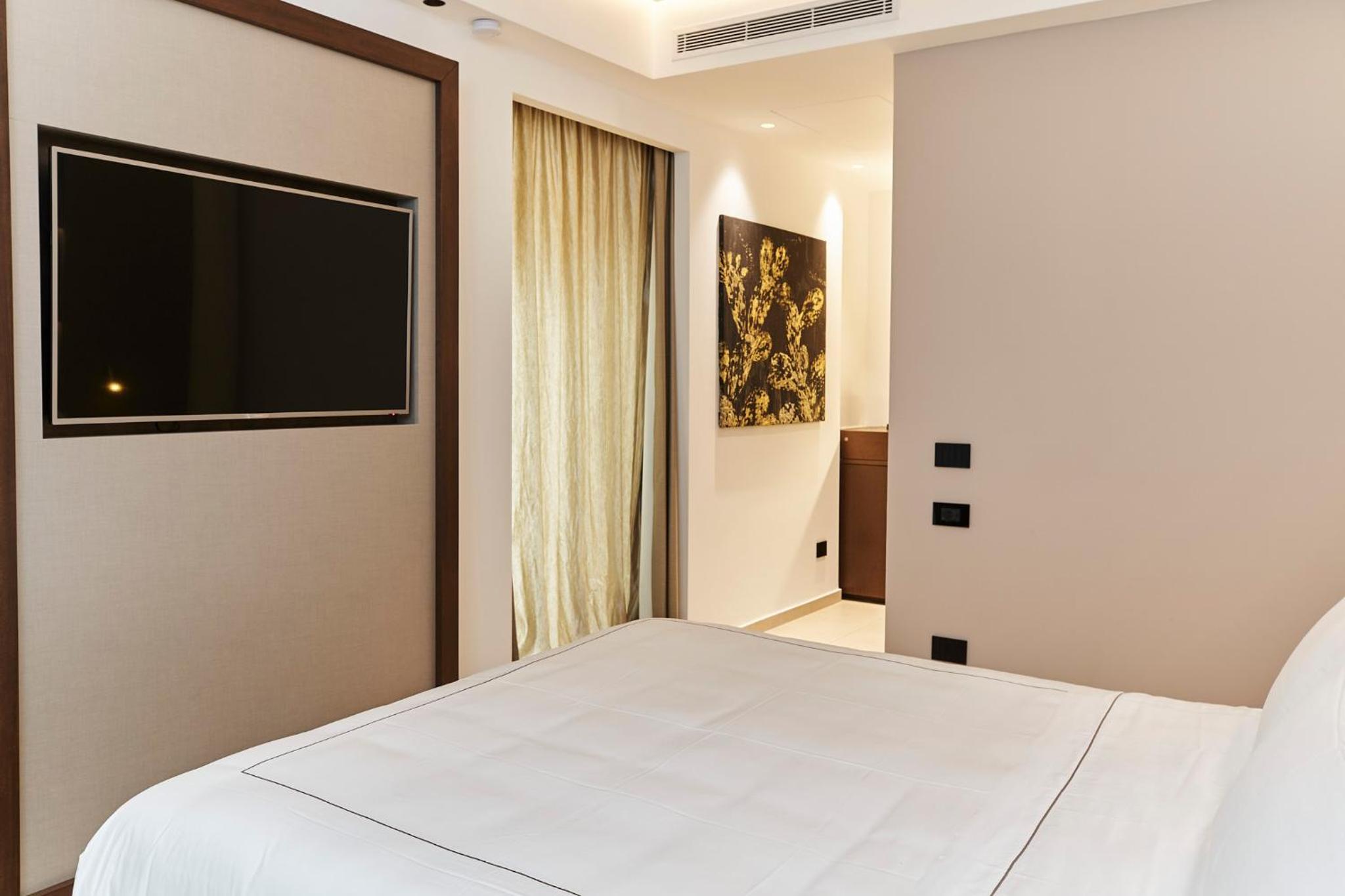 Standard Double Room - Photo 3