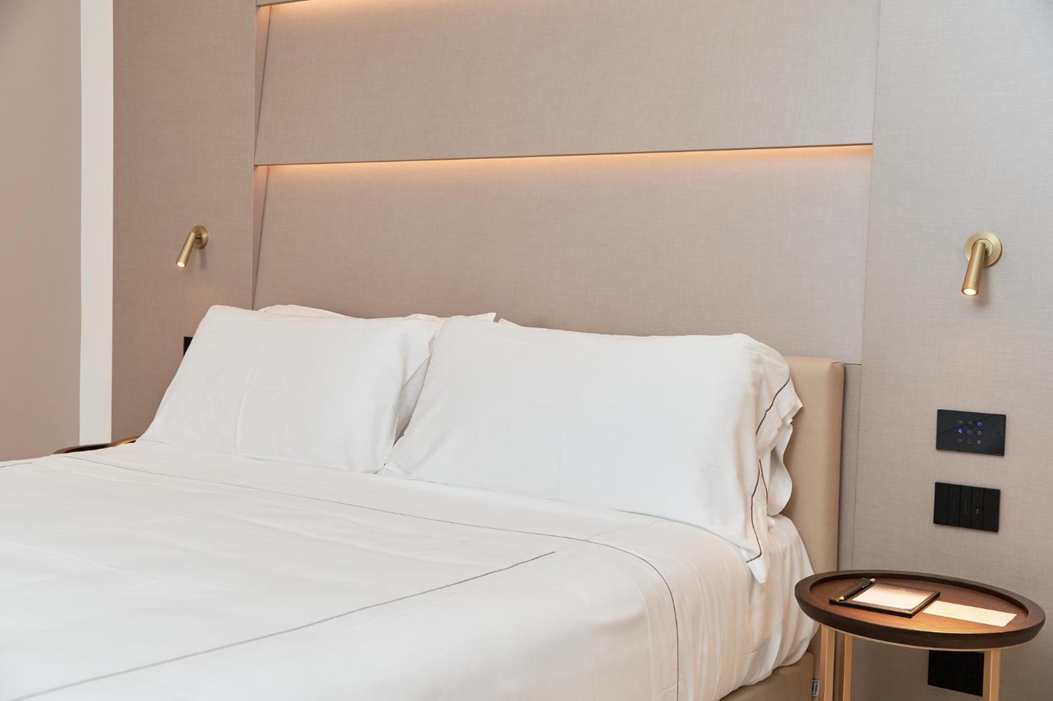 Standard Double Room - Photo 10