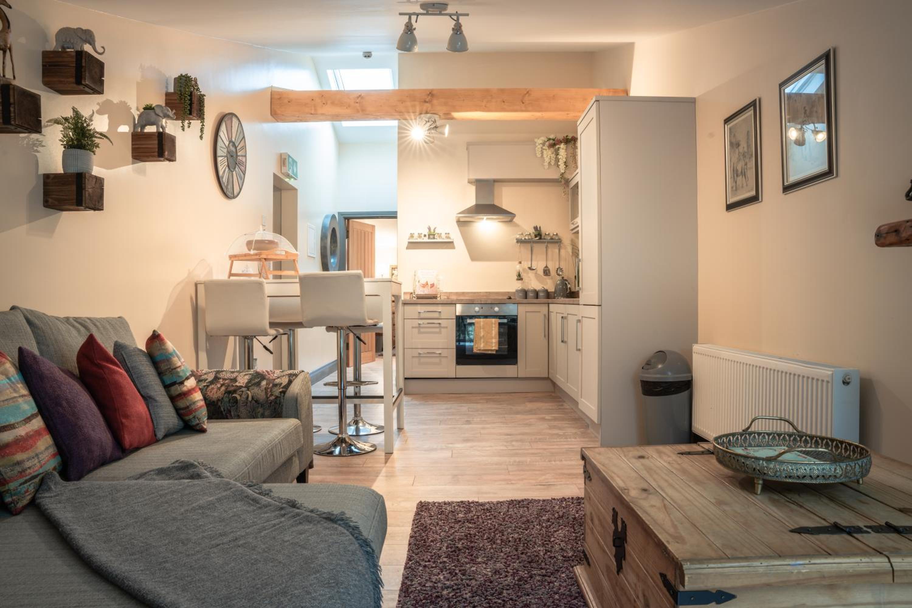 One-Bedroom Apartment - Photo 15