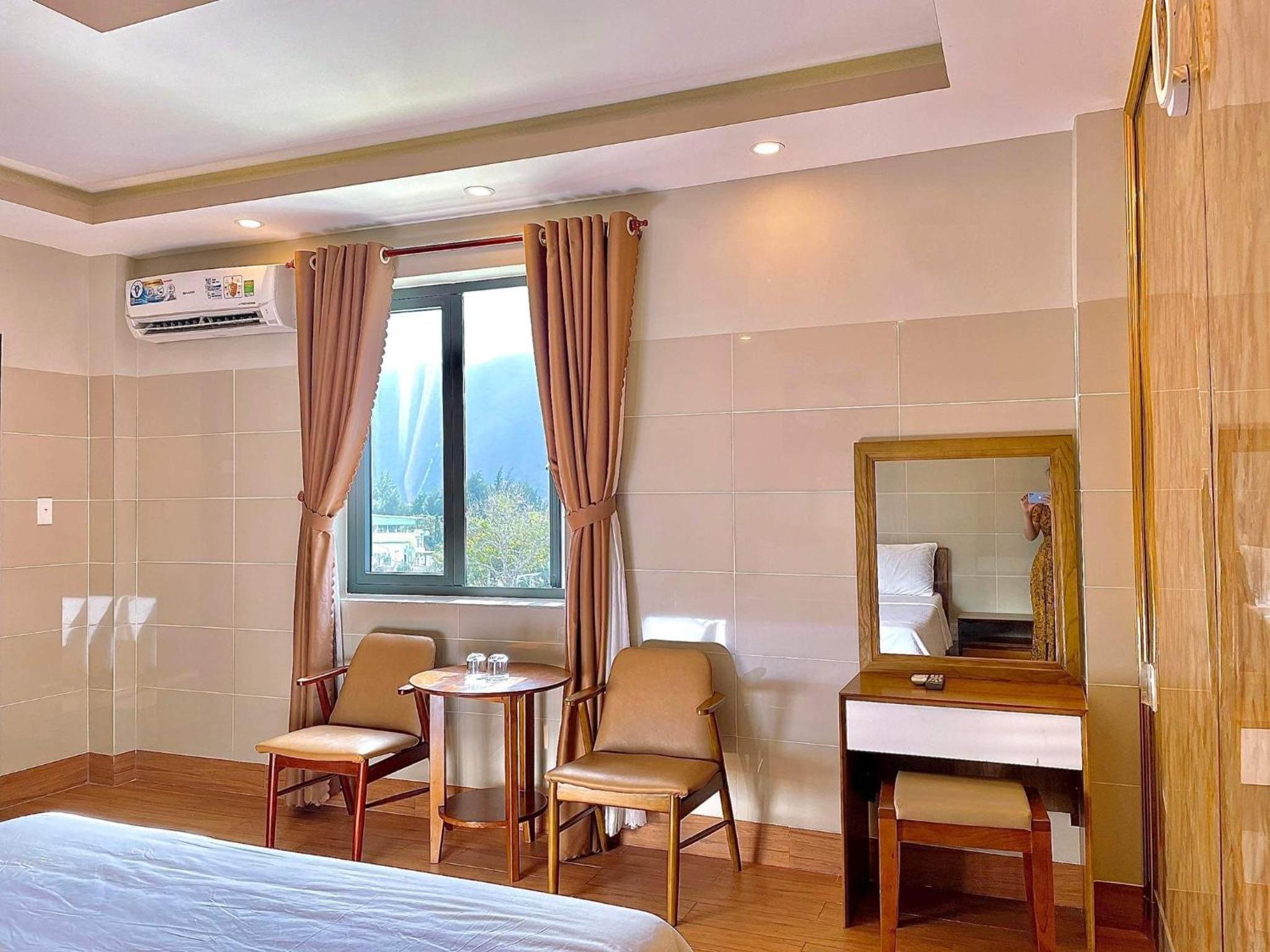 Standard Double Room - Photo 8