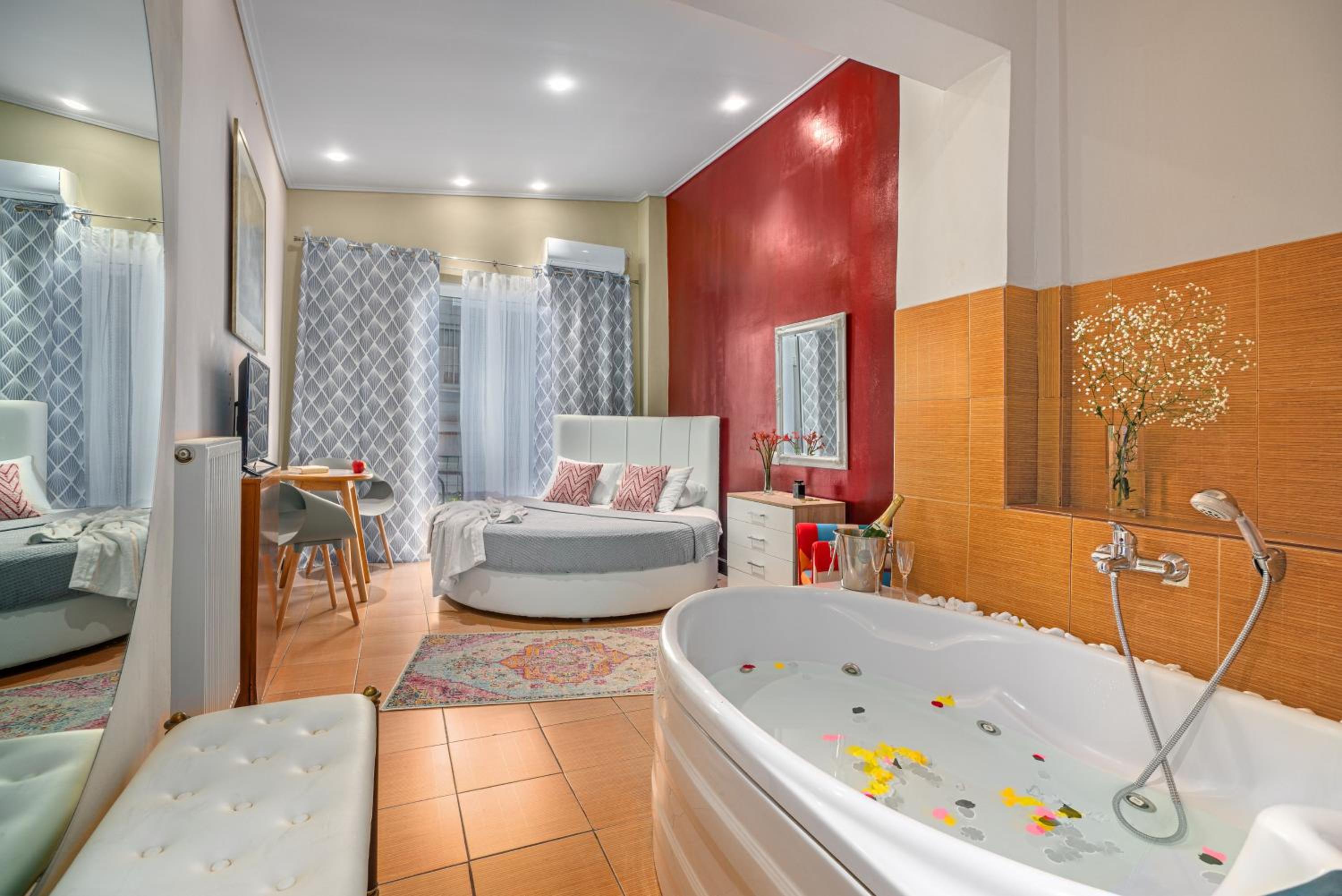 Suite with Hot Tub and Balcony
