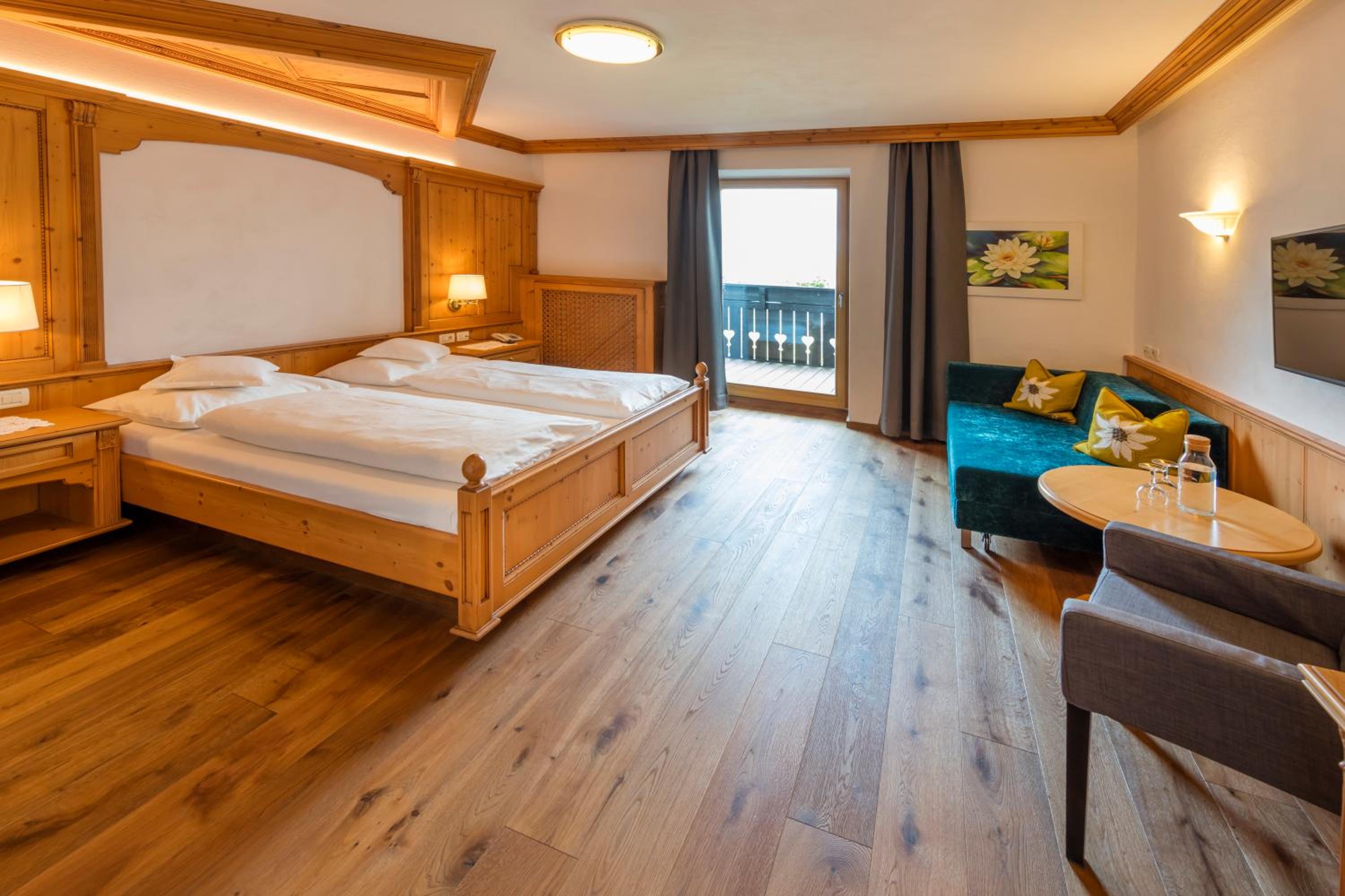 Double Room with Mountain View