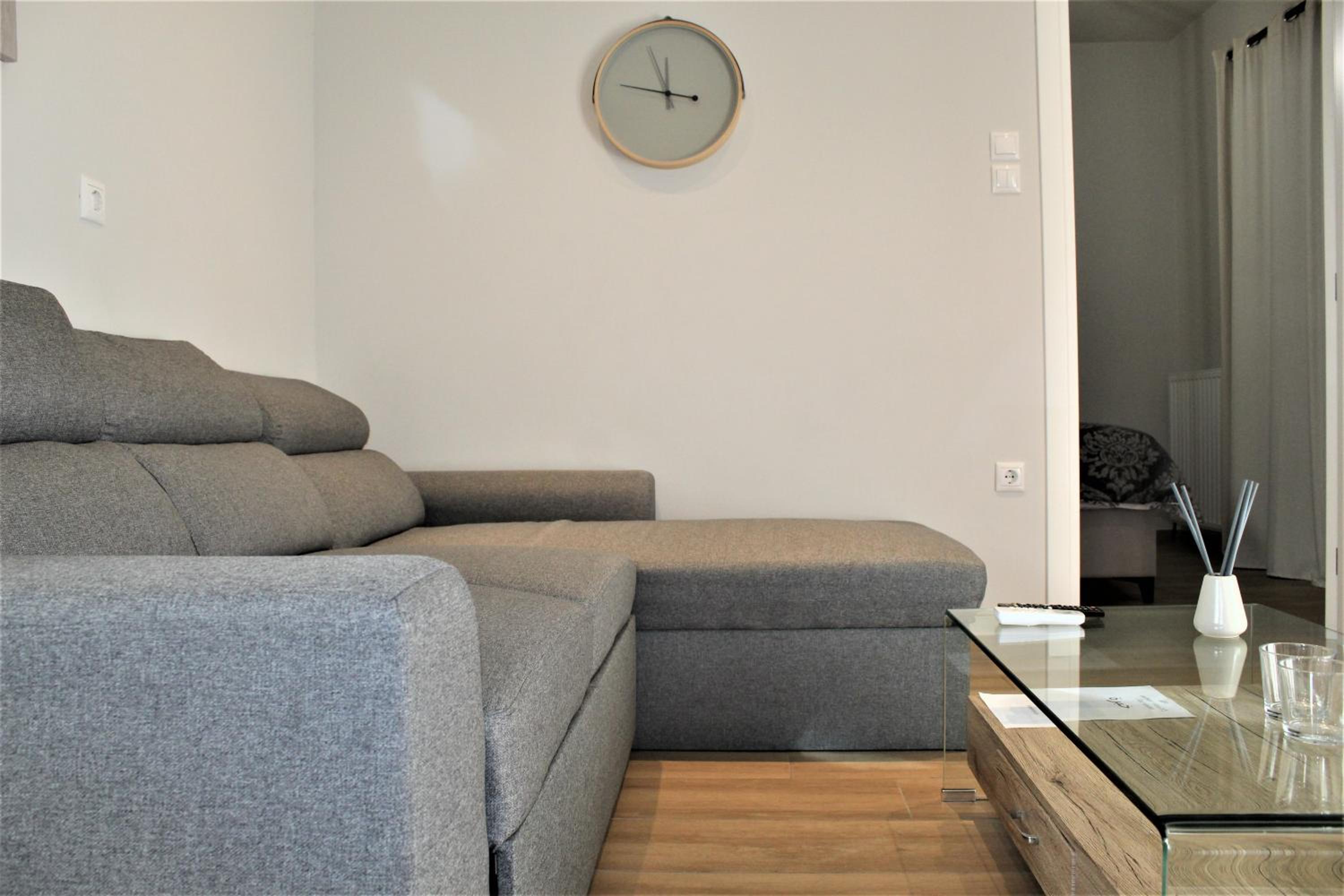 One-Bedroom Apartment - Photo 14
