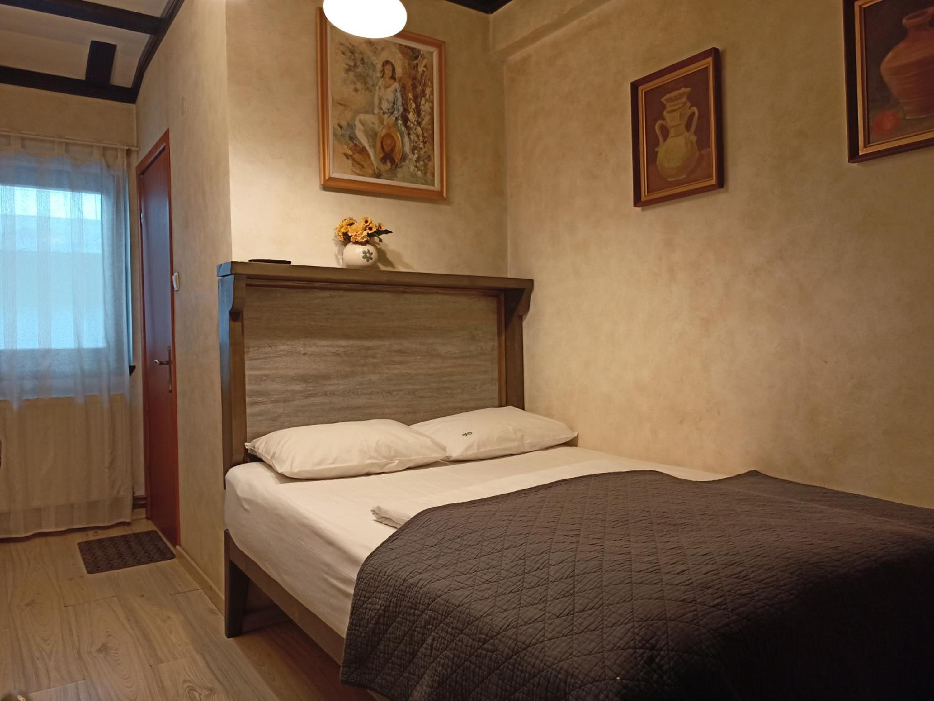 Economy Double Room - Photo 1