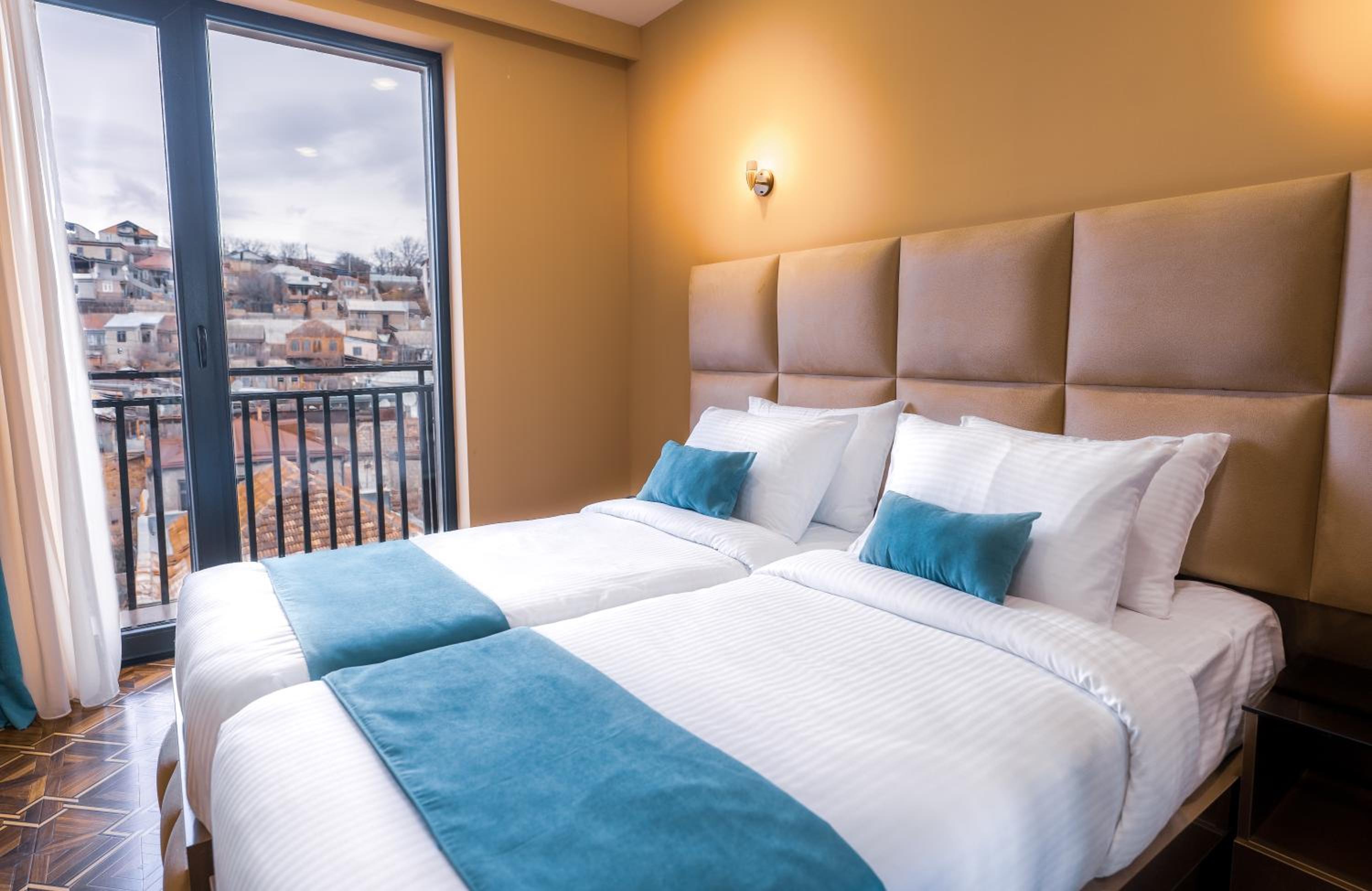 Standard Double or Twin Room - Photo 1