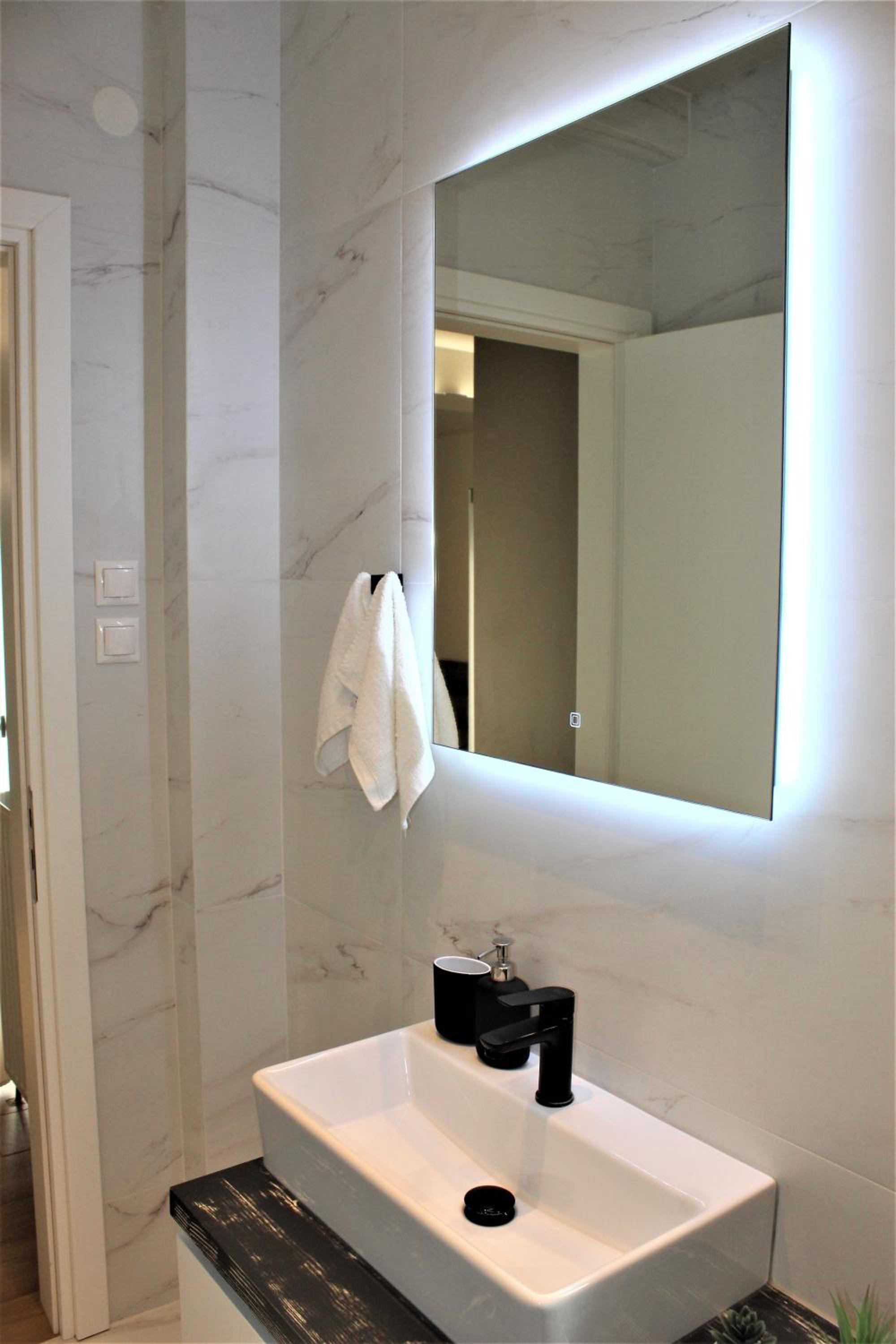 One-Bedroom Apartment - Photo 6