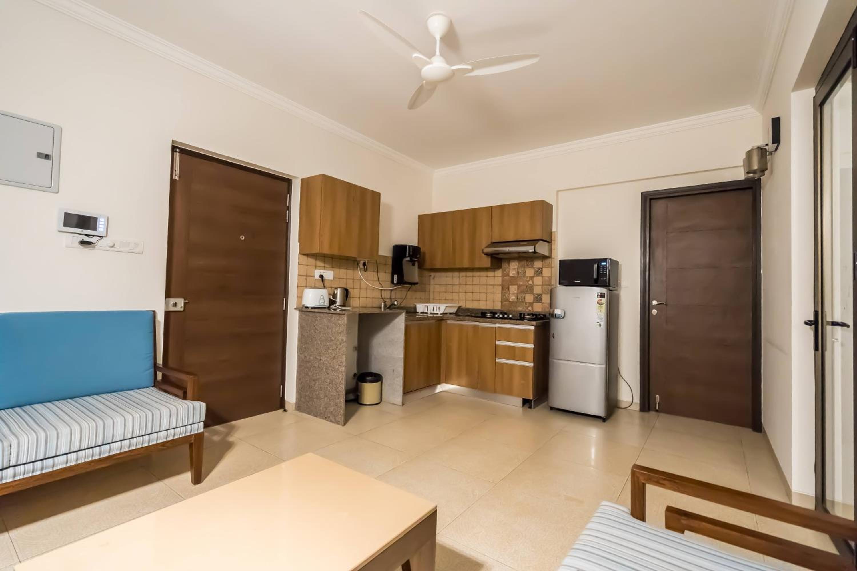 Two-Bedroom Suite - Photo 2