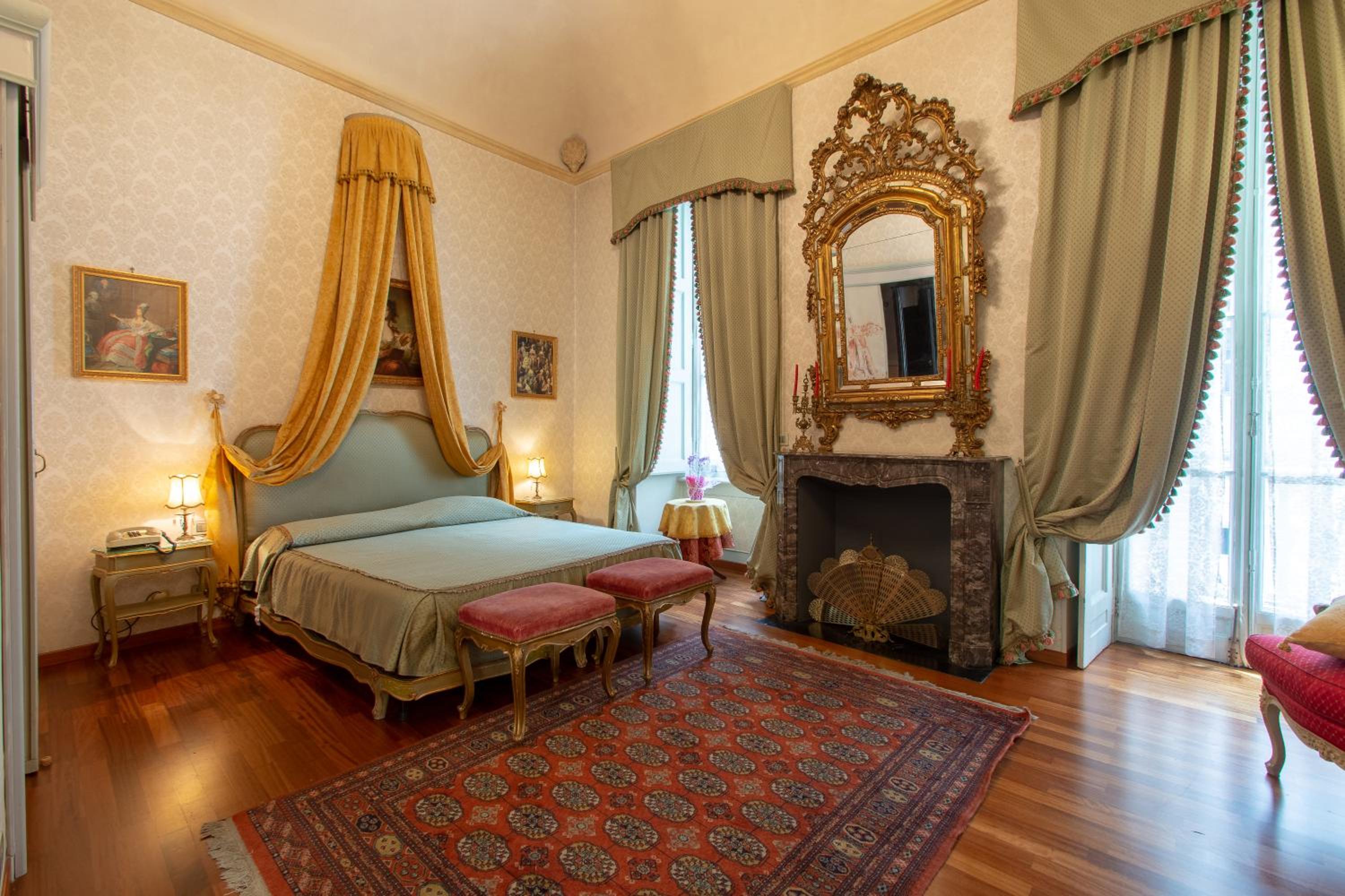 Deluxe Suite - Photo 3