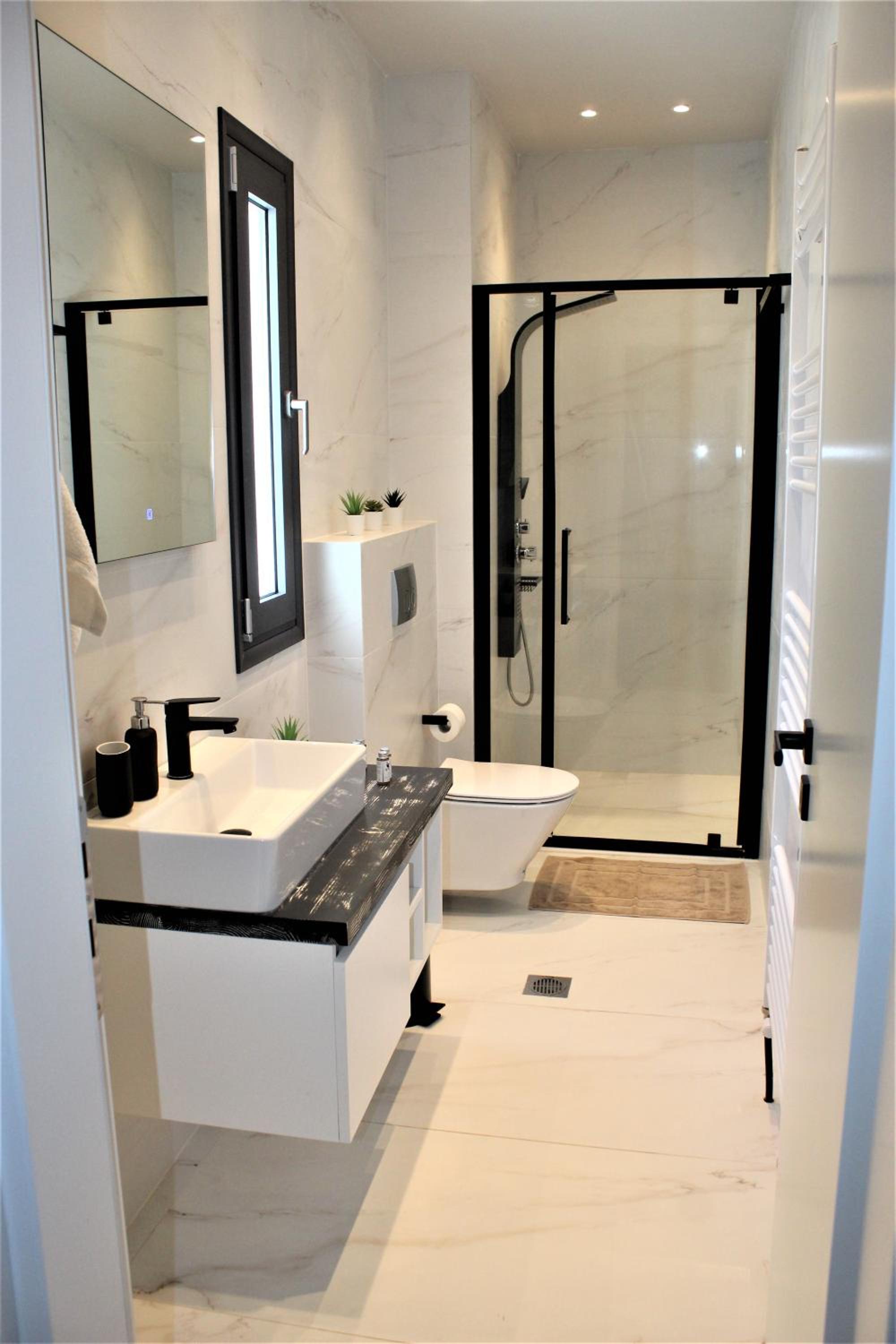 One-Bedroom Apartment - Photo 24