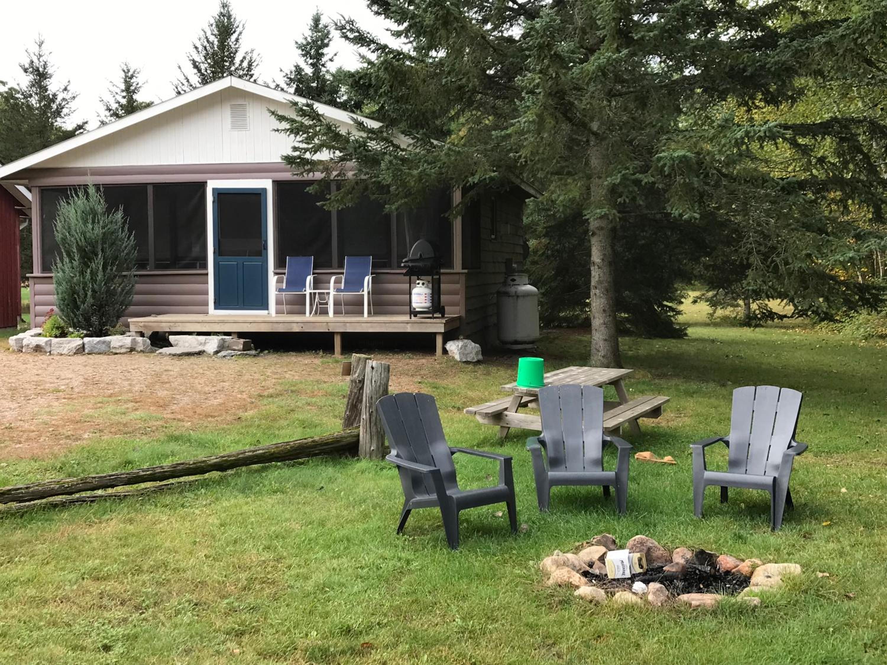 Two-Bedroom Cottage photo 2