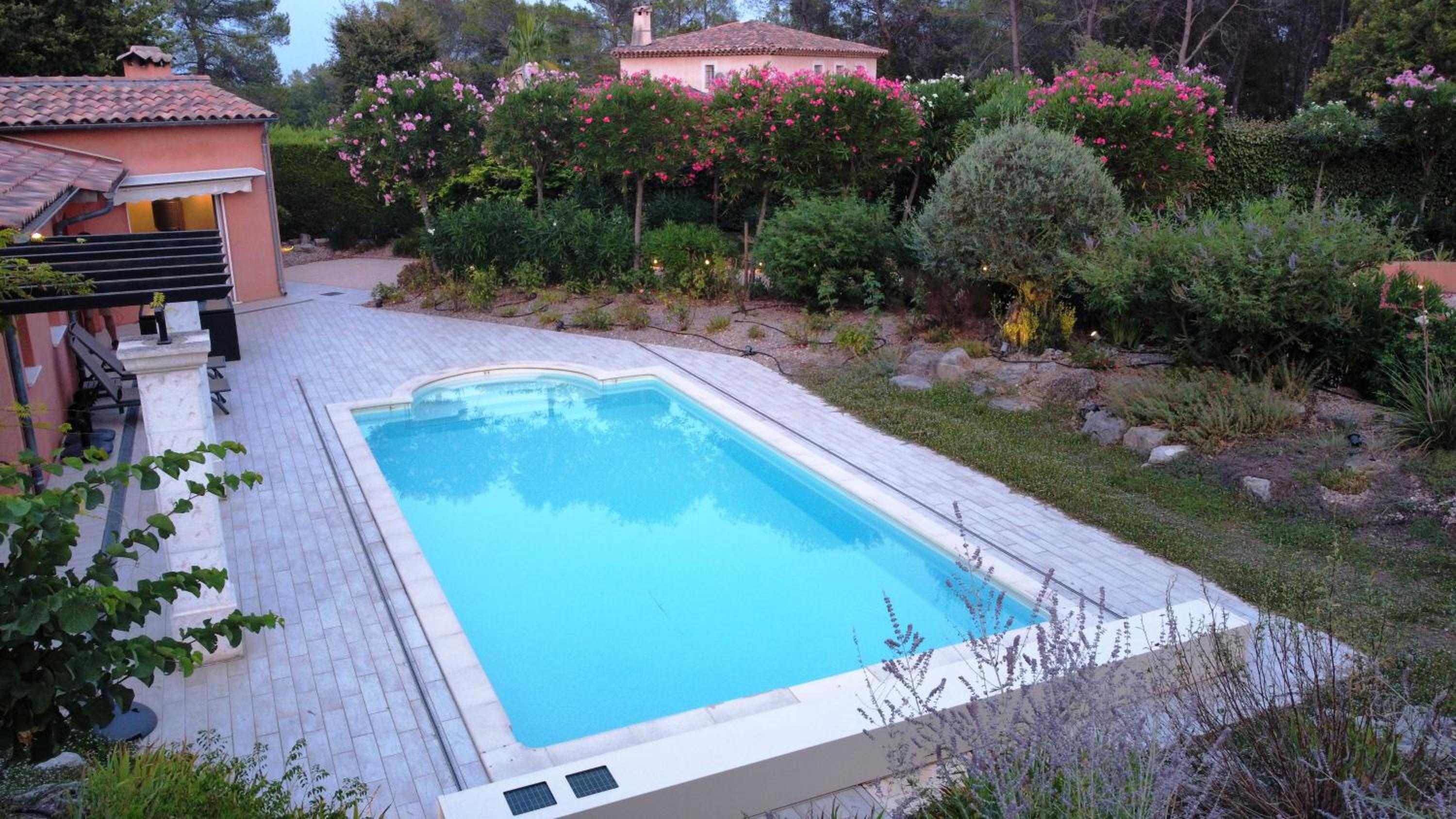 Villa with Private Pool photo 2