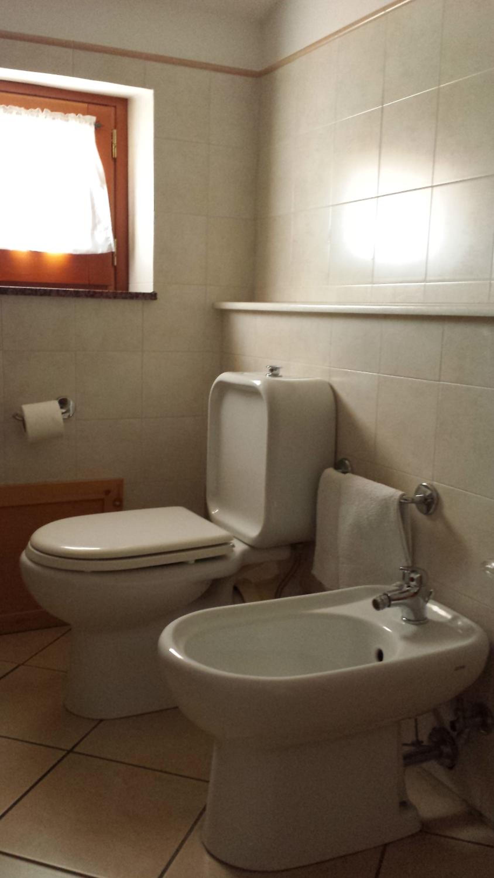 Double or Twin Room - Photo 5