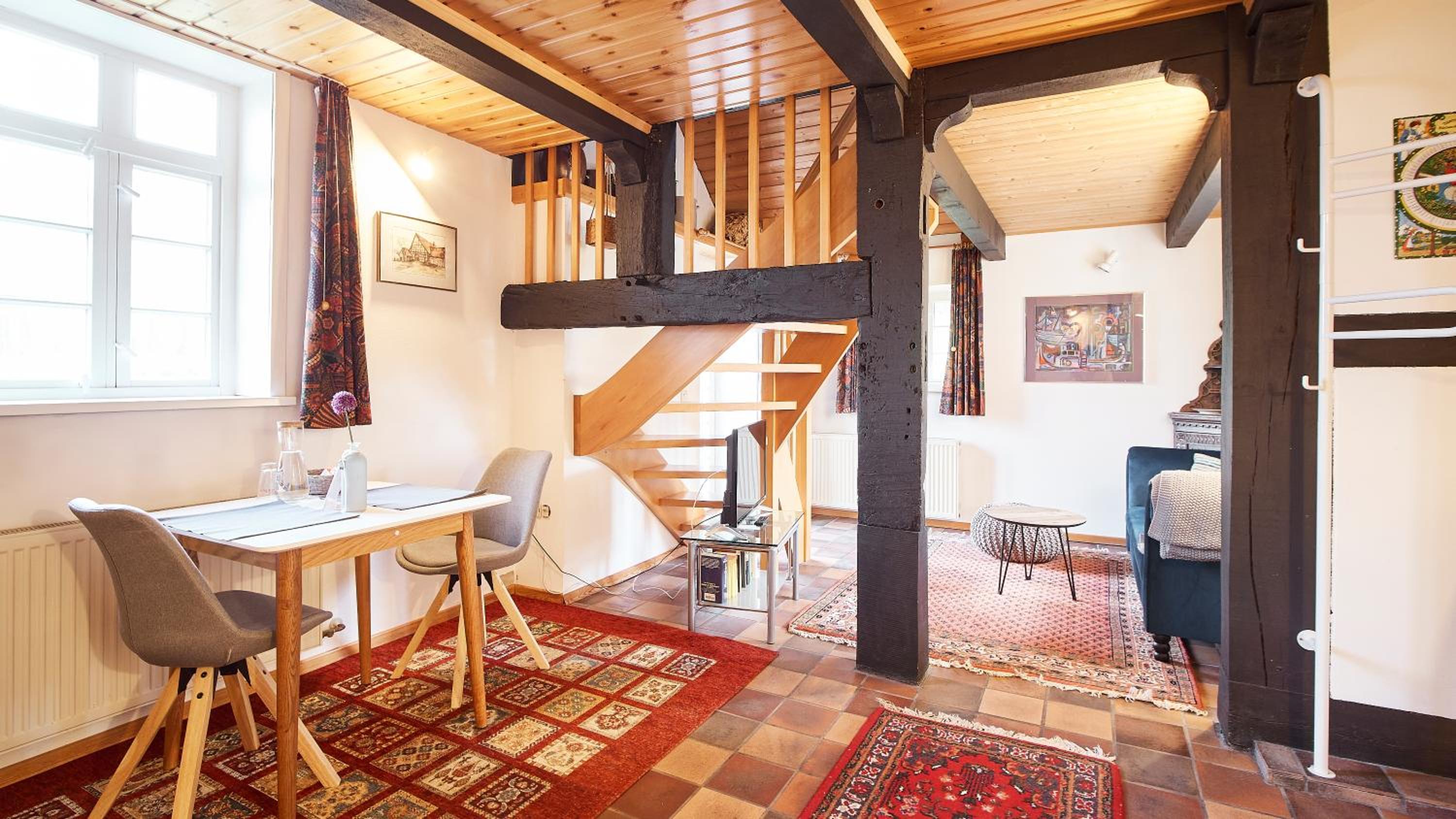 Apartment - Split Level photo 3