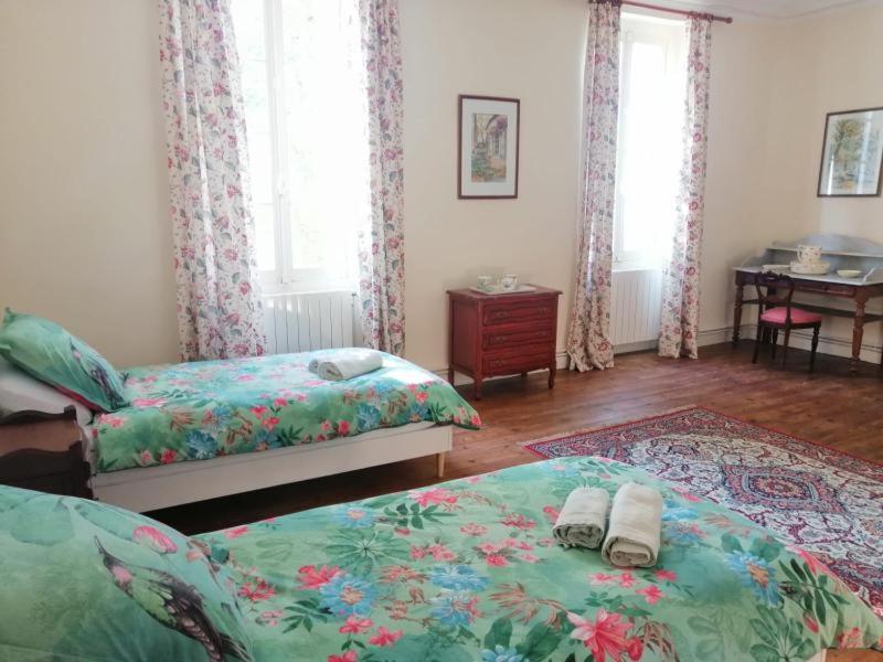 Triple Room with Private External Bathroom - Photo 2