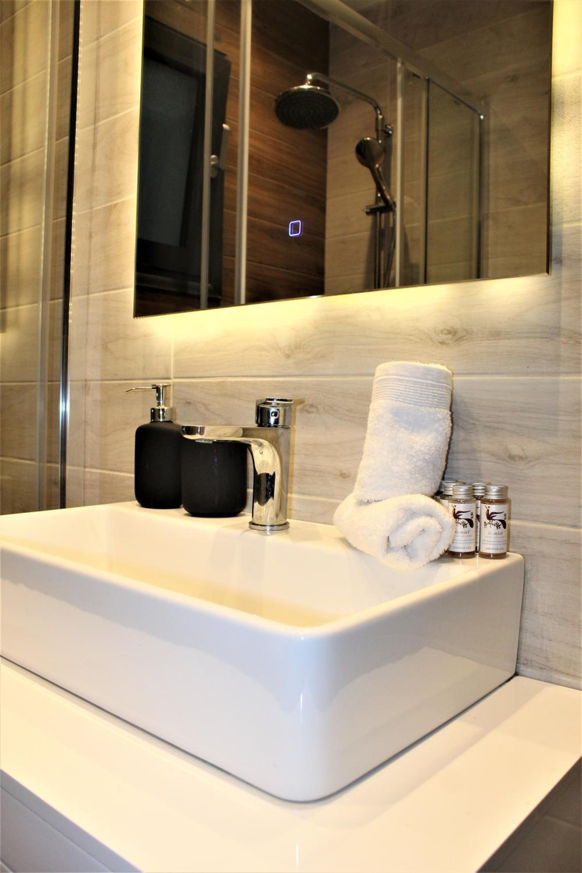 Two-Bedroom Apartment - Photo 46