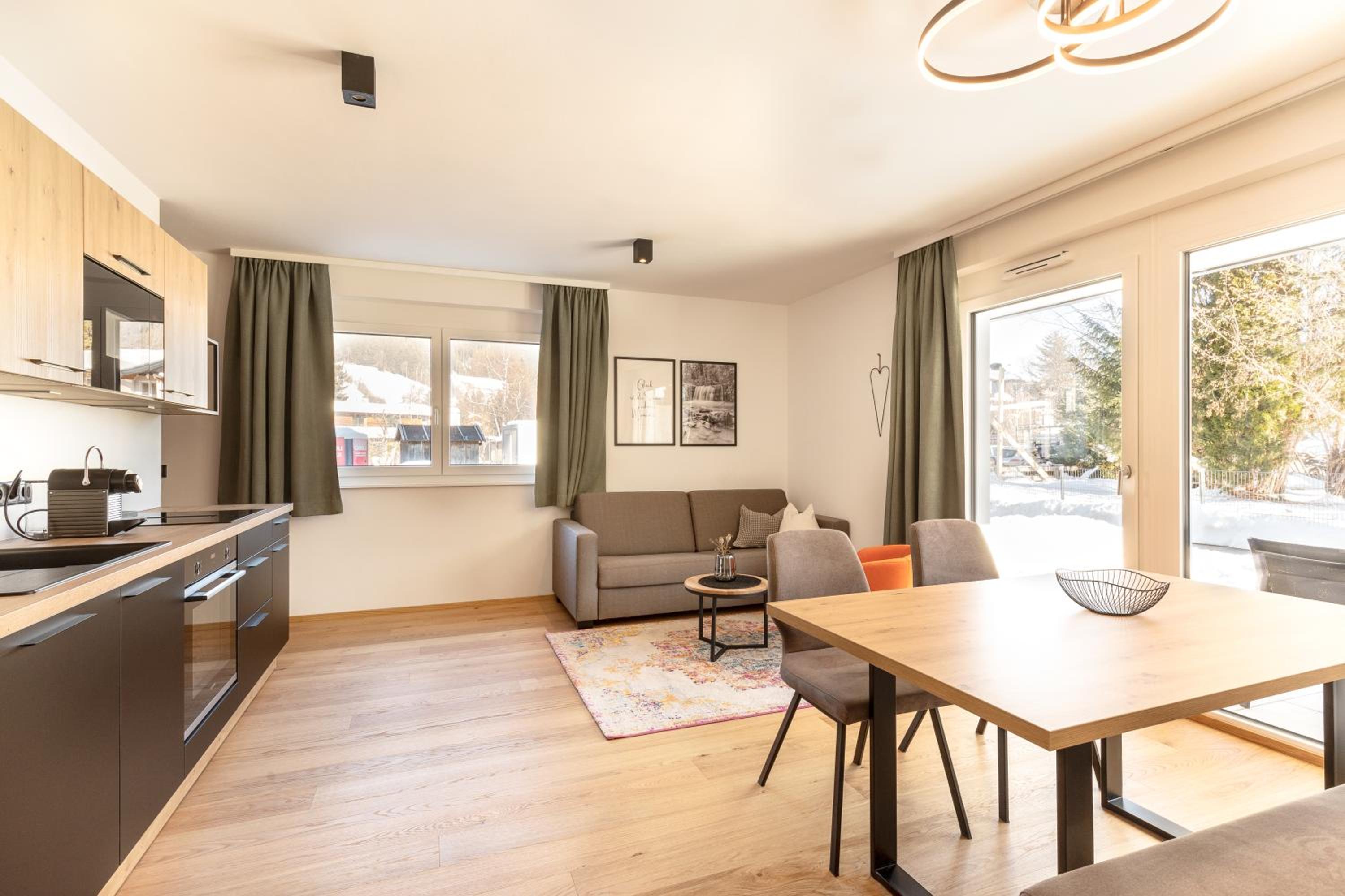 Apartment with Garden View