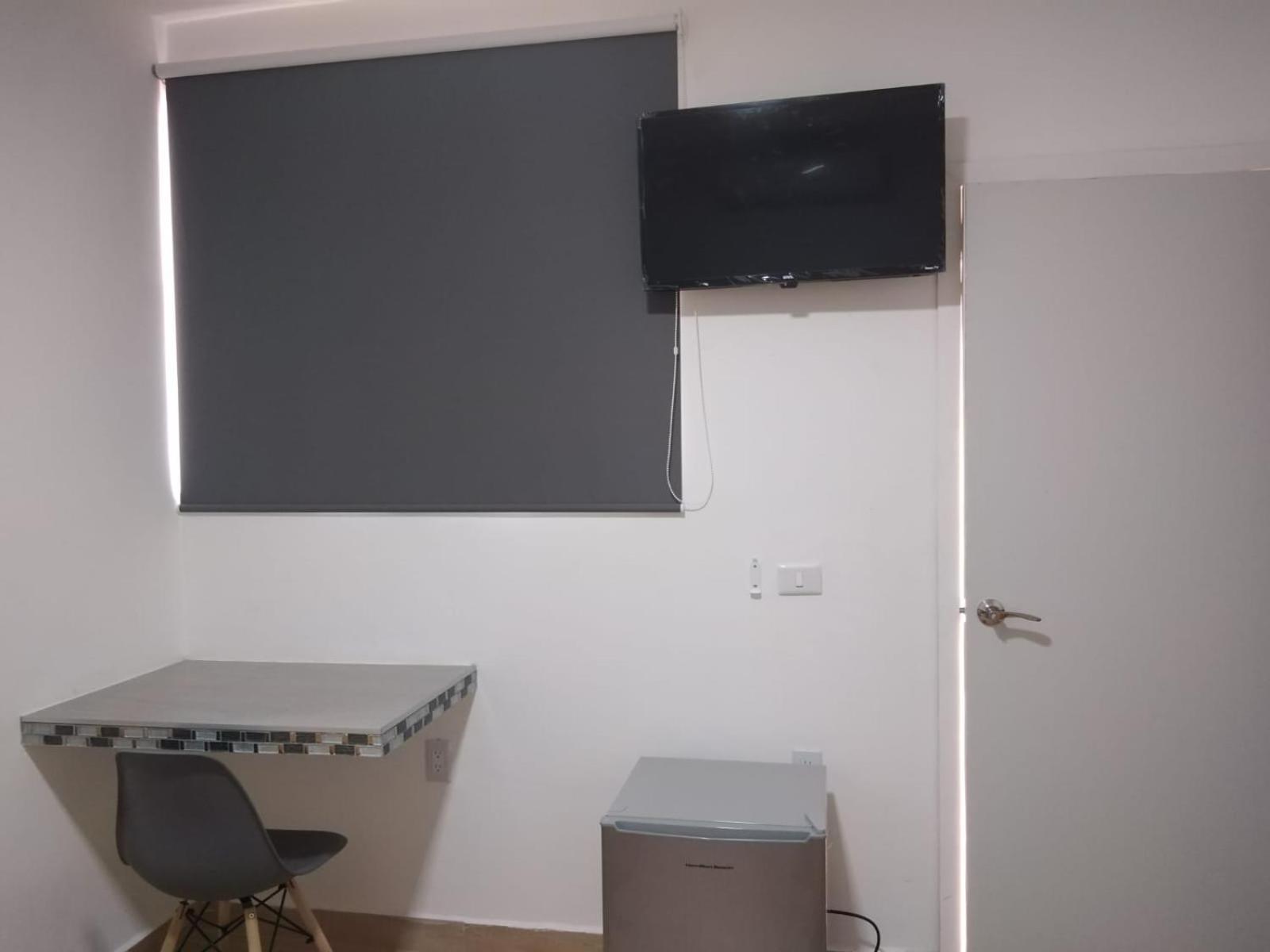 Twin Room - Photo 5