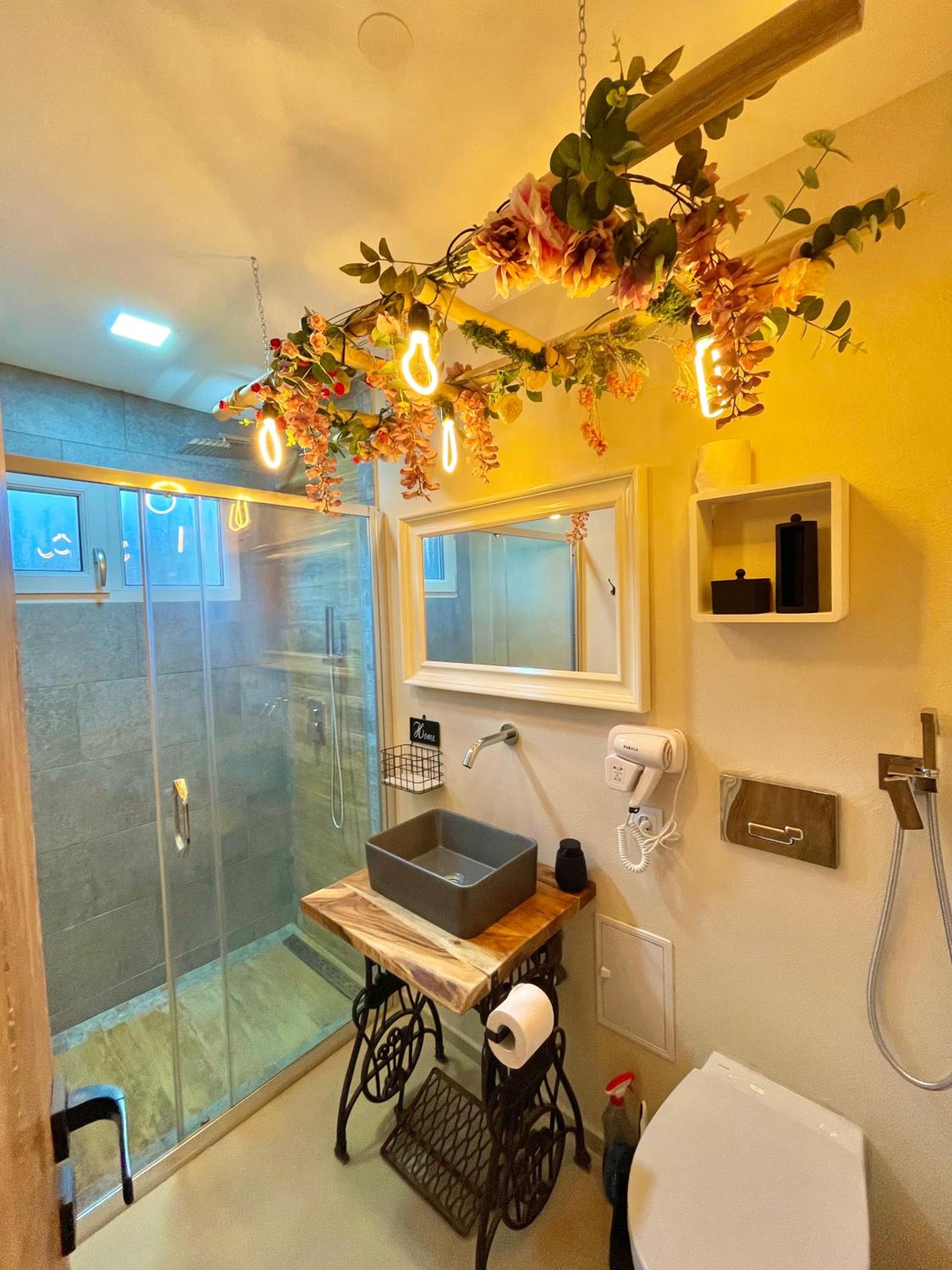 Two-Bedroom Apartment - Photo 3