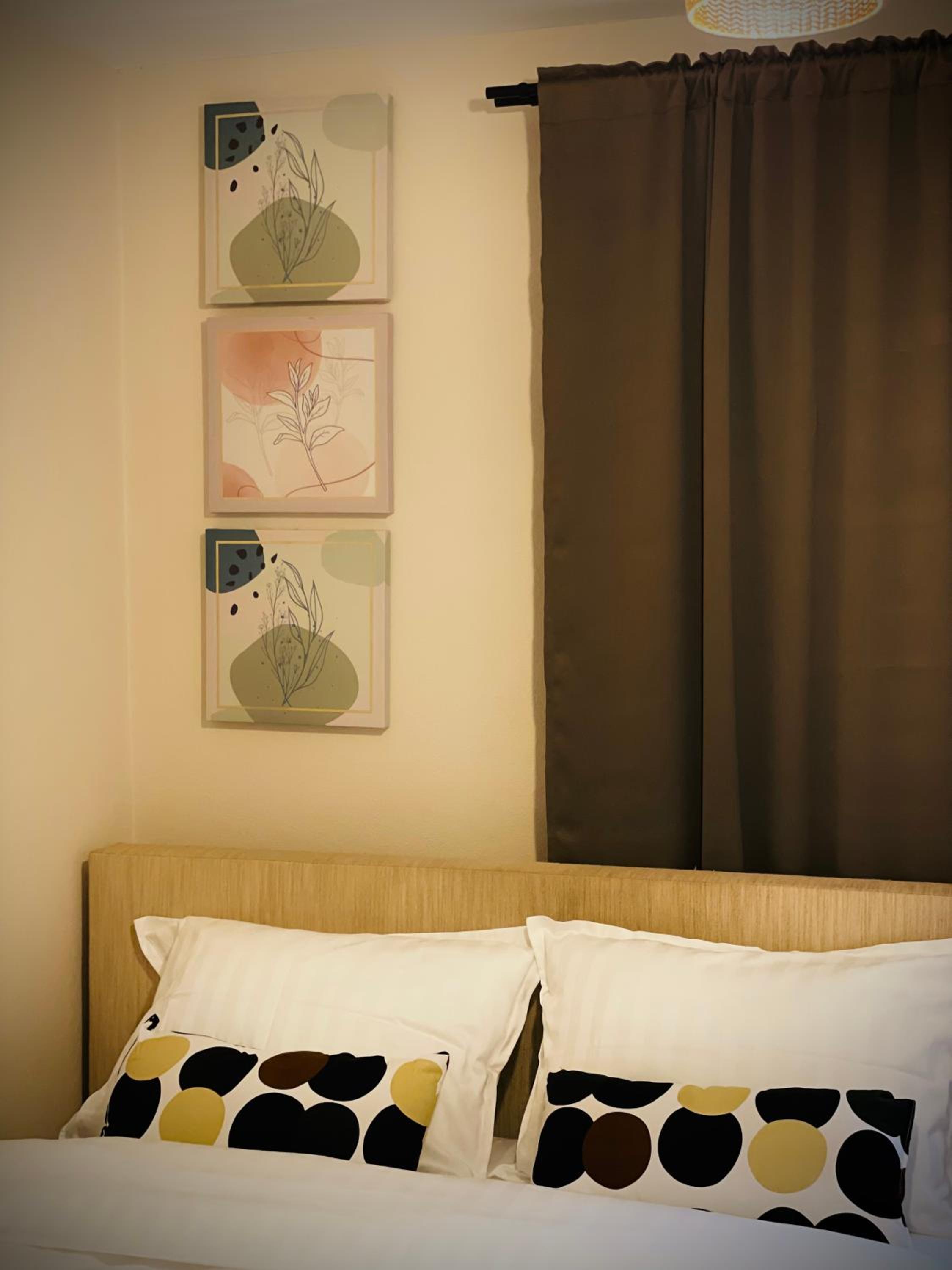 Two-Bedroom Apartment - Photo 15