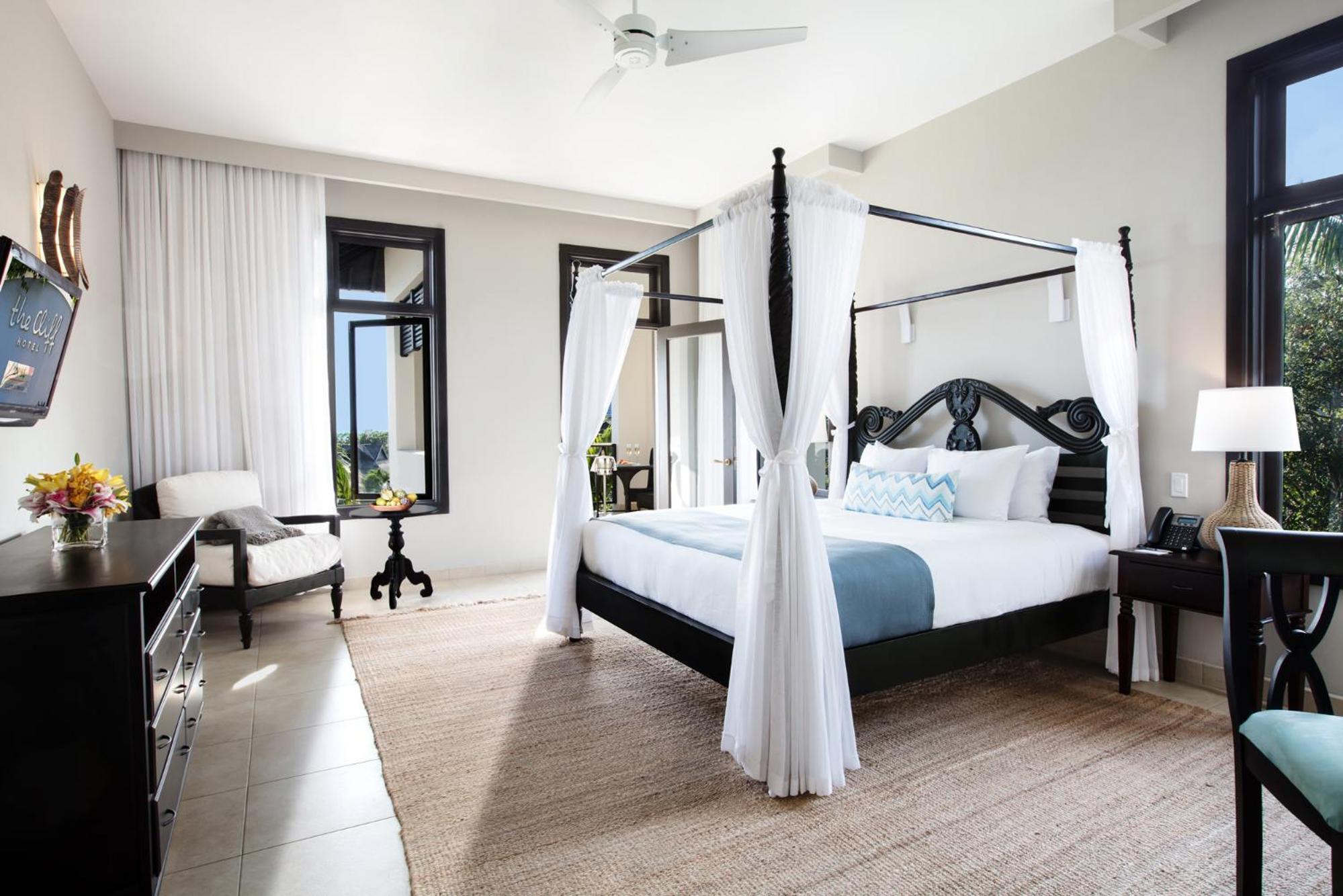 Suite with Private Pool