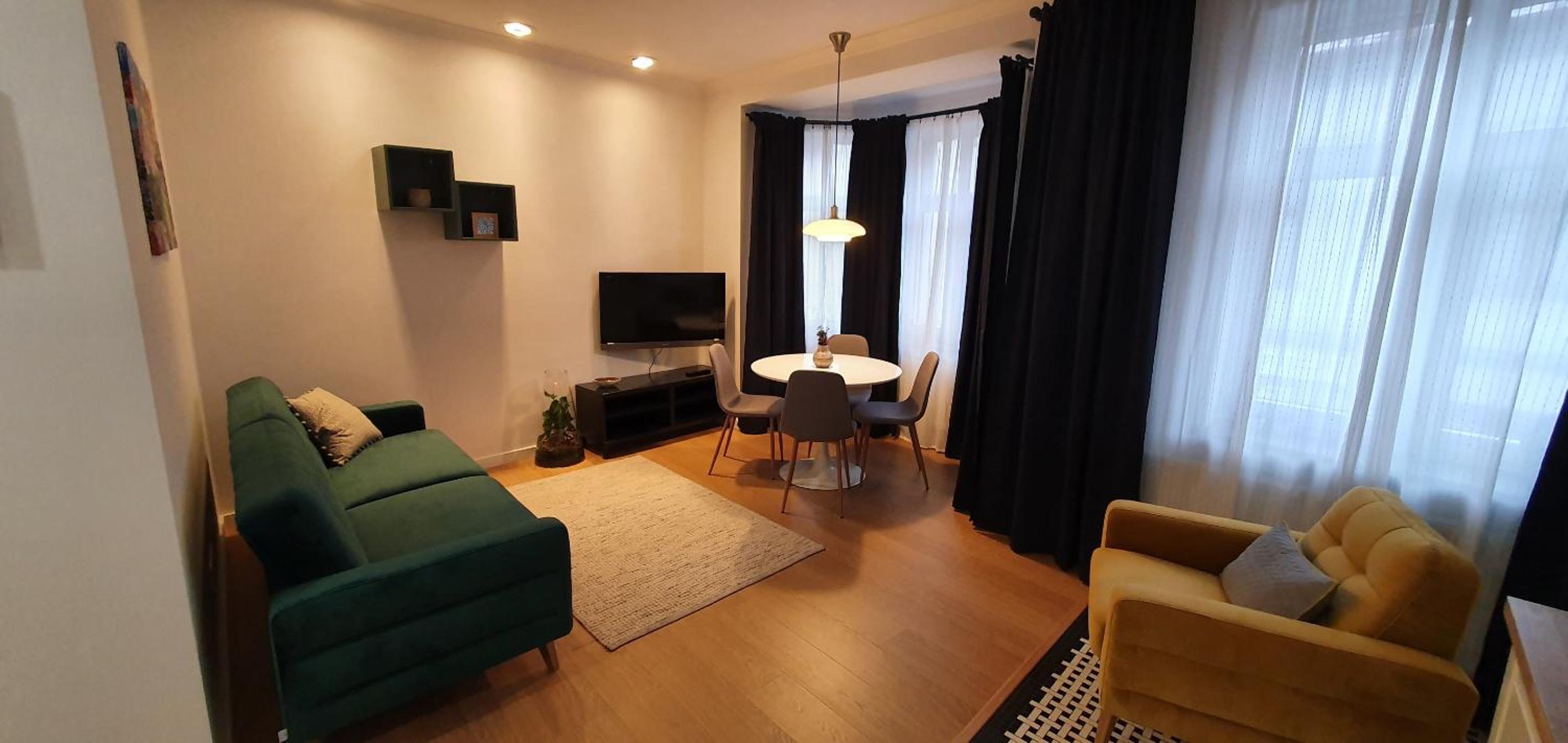 One-Bedroom Apartment