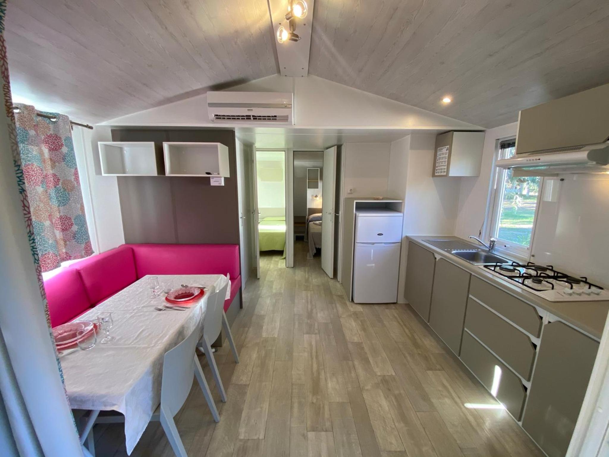 Mobile Home photo 1