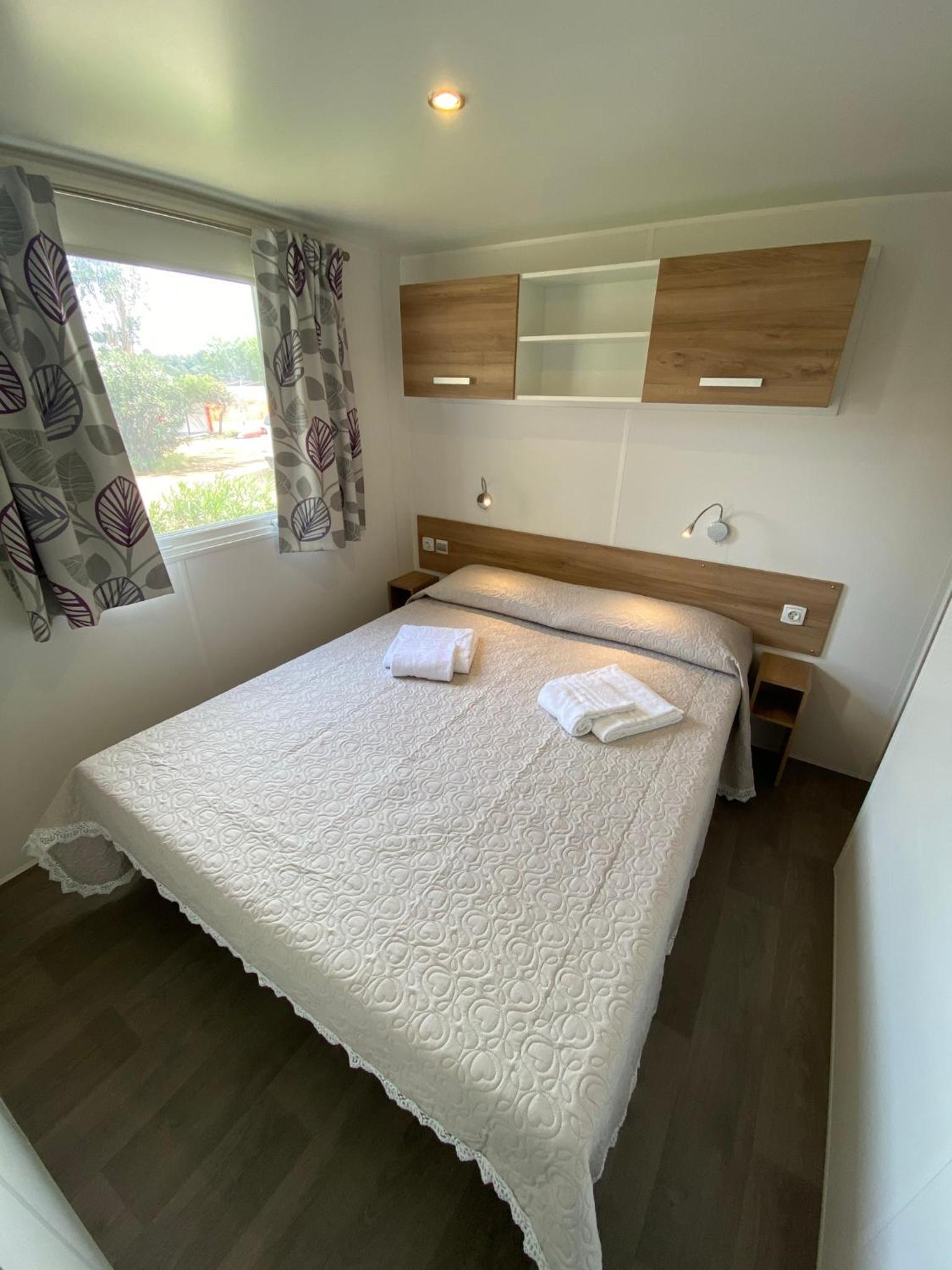 Mobile Home Deluxe 3 Bedrooms