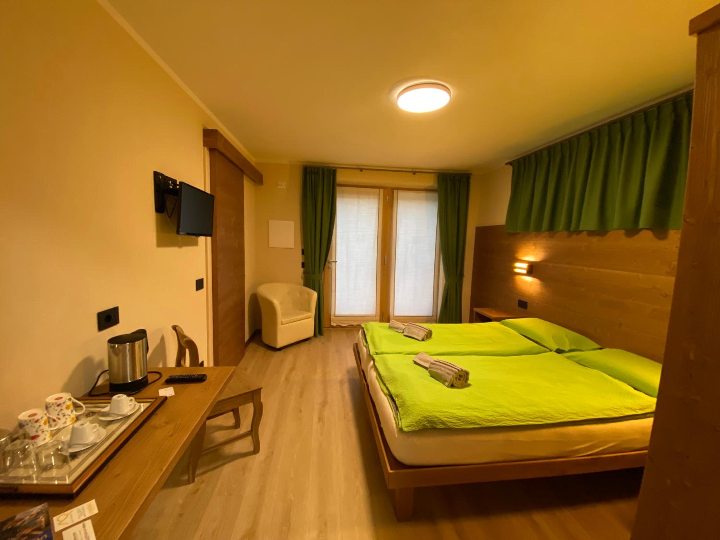 Deluxe Double or Twin Room