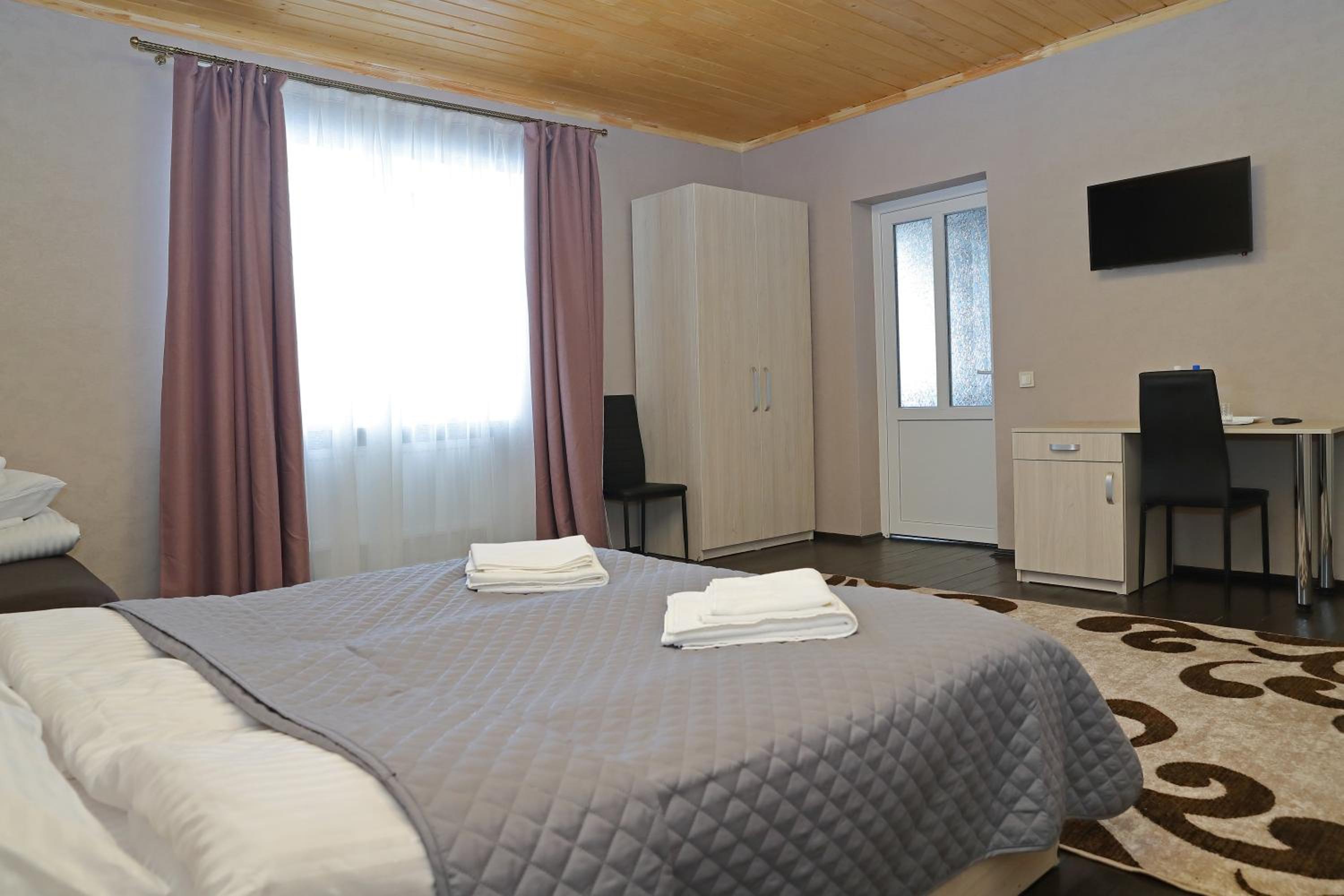 Deluxe Double Room photo 3
