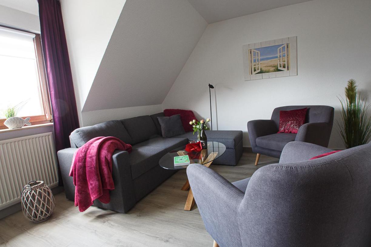 Apartment with Terrace photo 3
