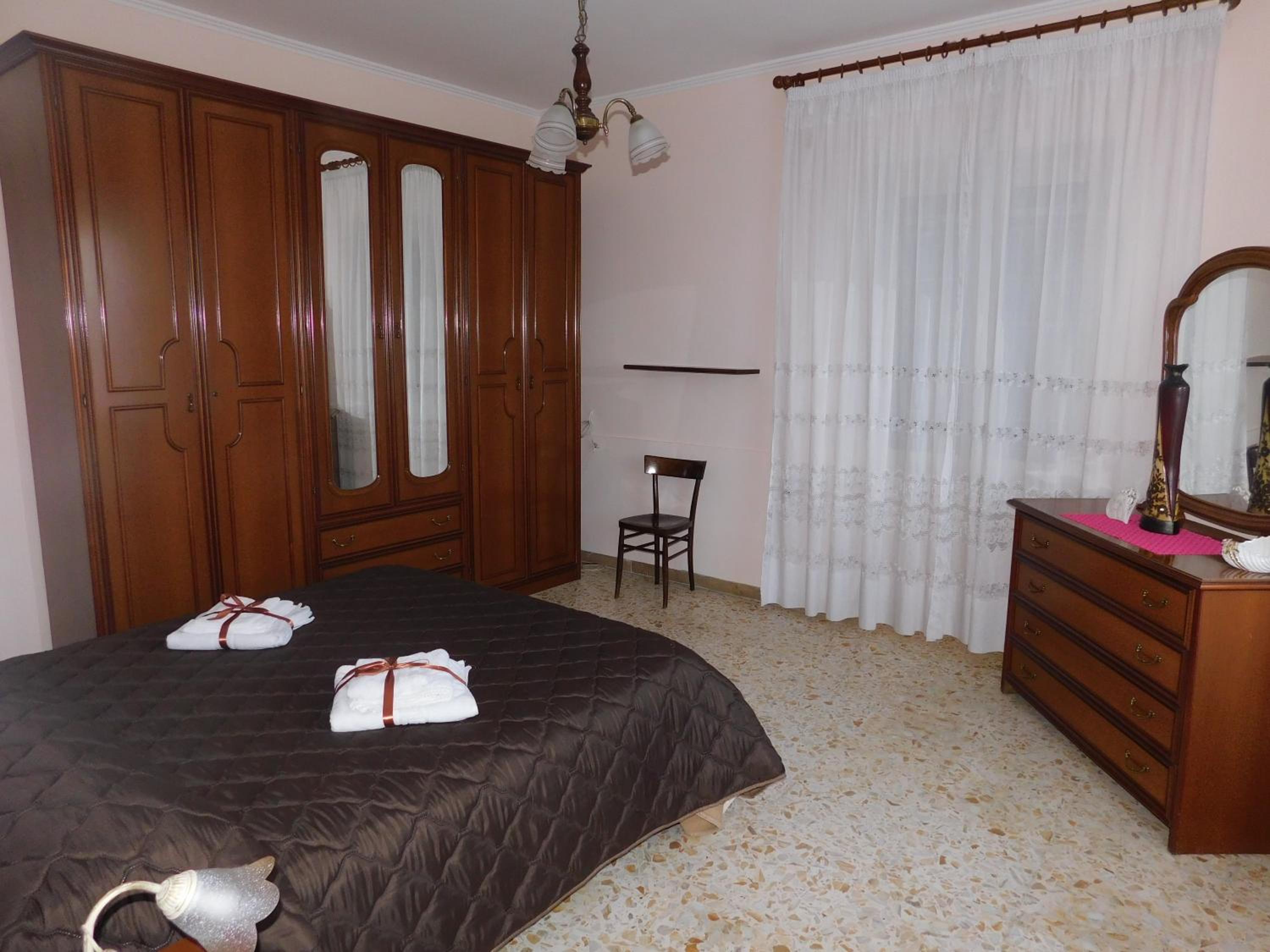 Large Double Room photo 2