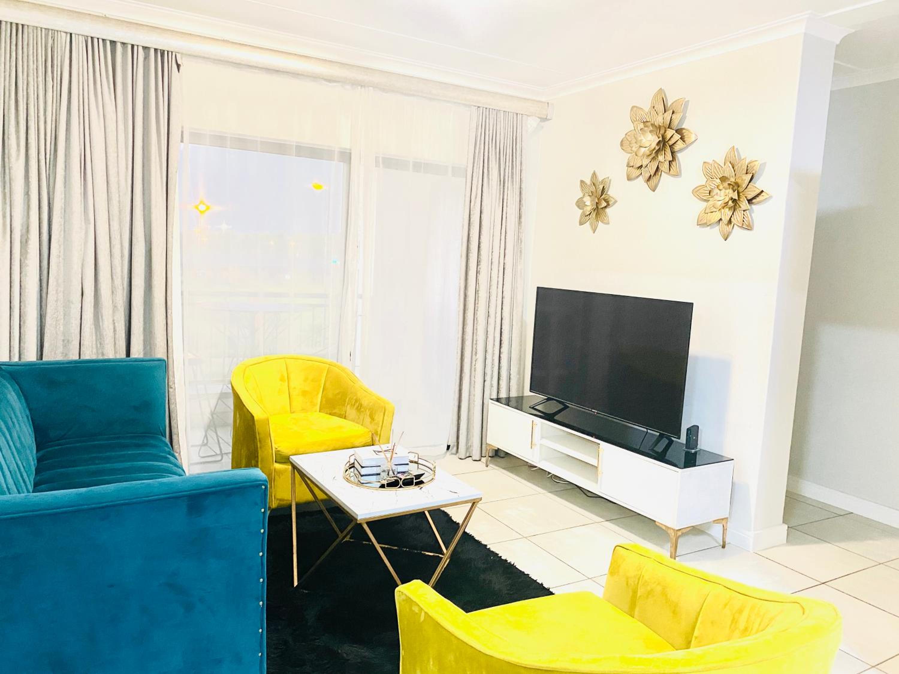 Two-Bedroom Apartment - Photo 2