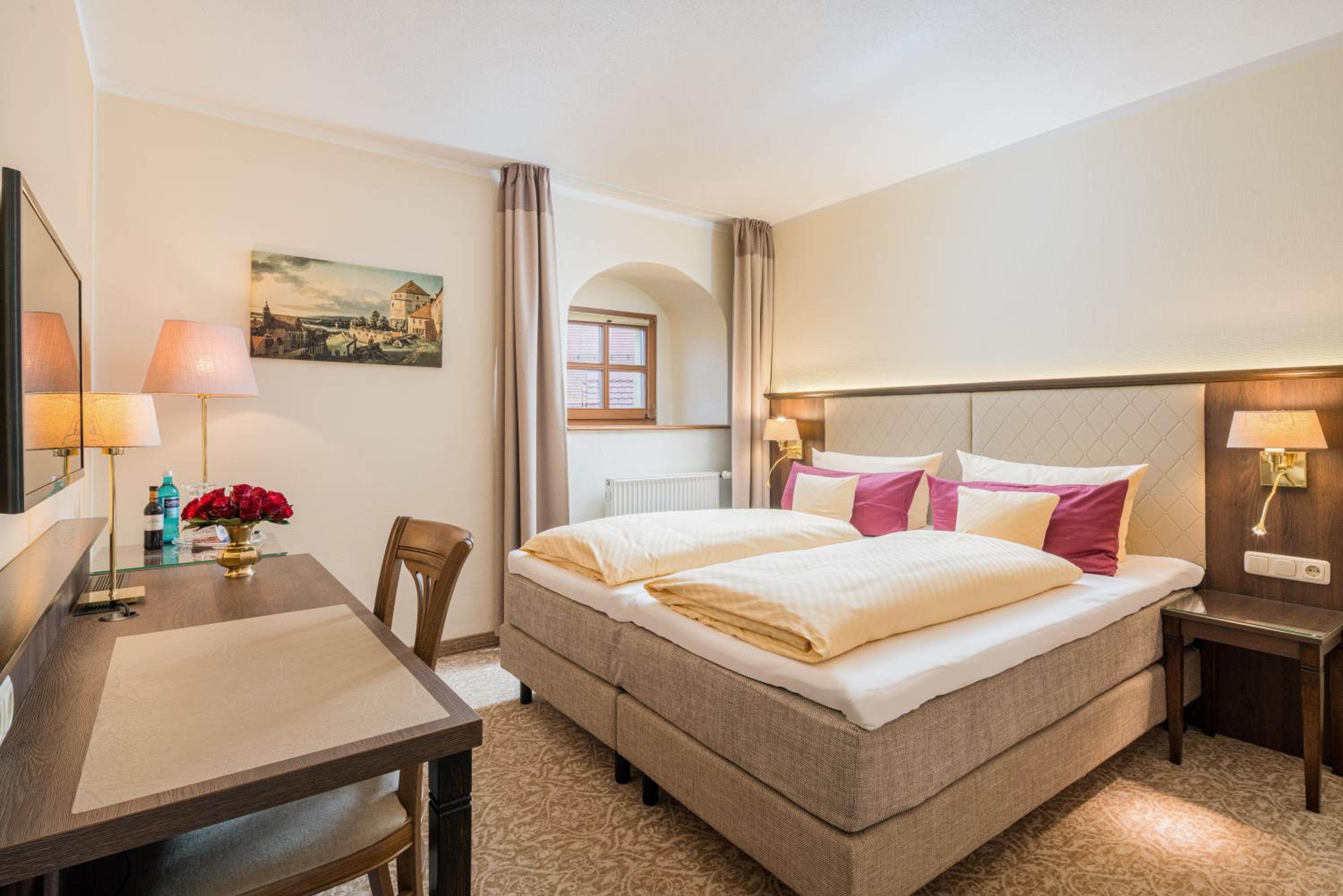 Standard Double Room - Photo 1