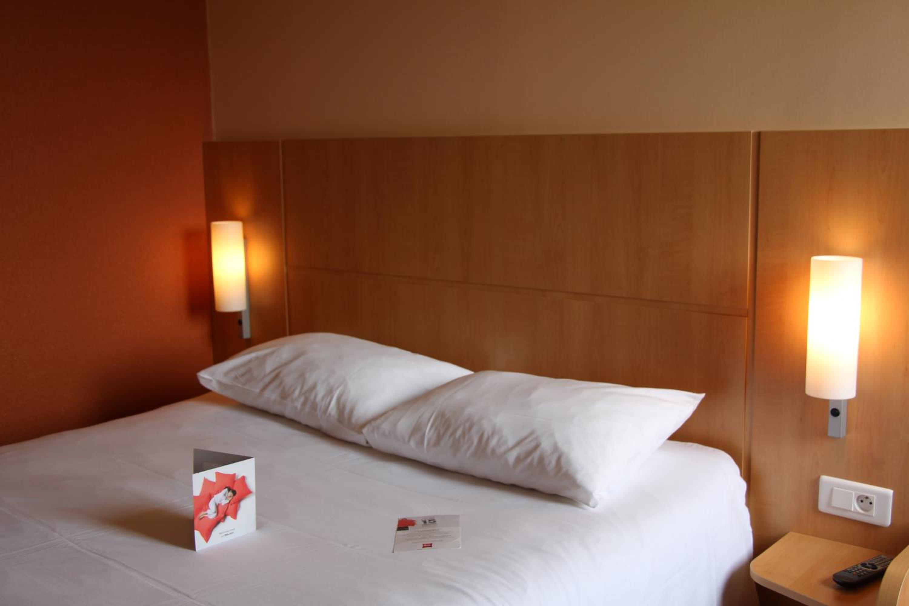 Standard Room with 1 Double Bed - Photo 3