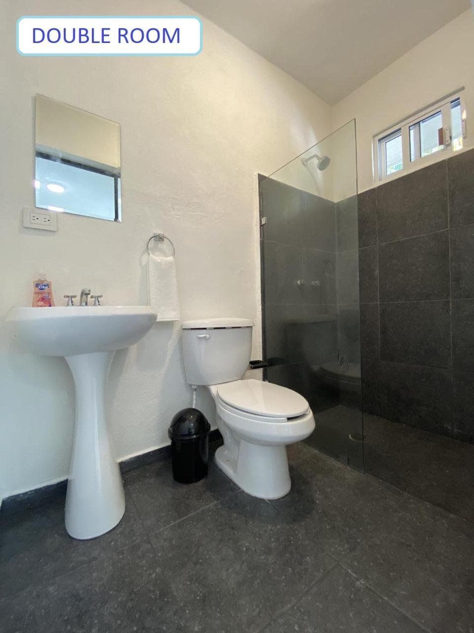 Double Room - Photo 6