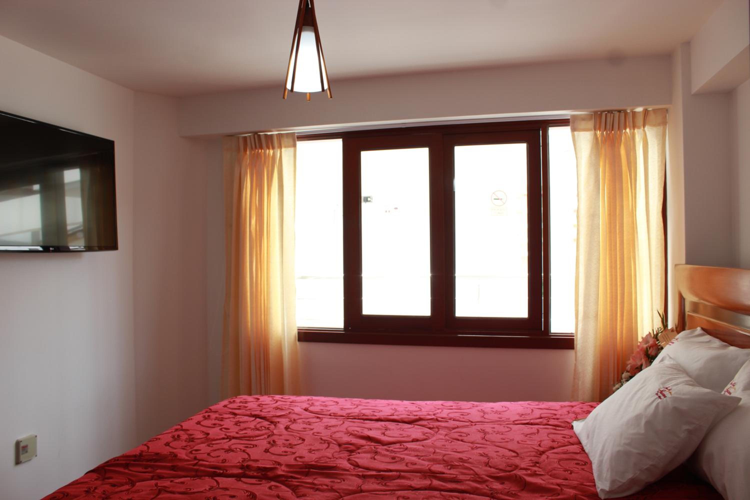 Twin Room with Private Bathroom