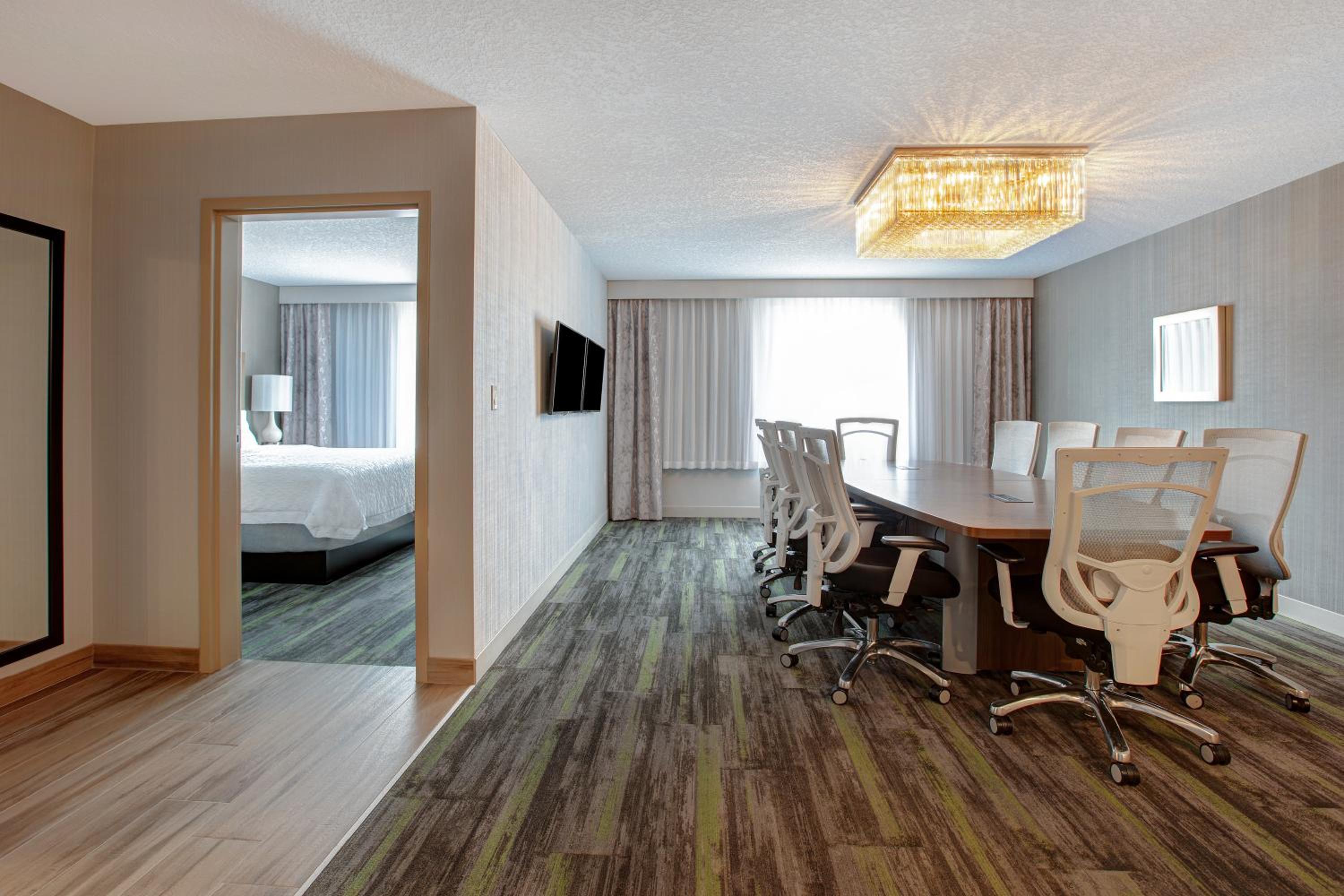 Executive Suite photo 2