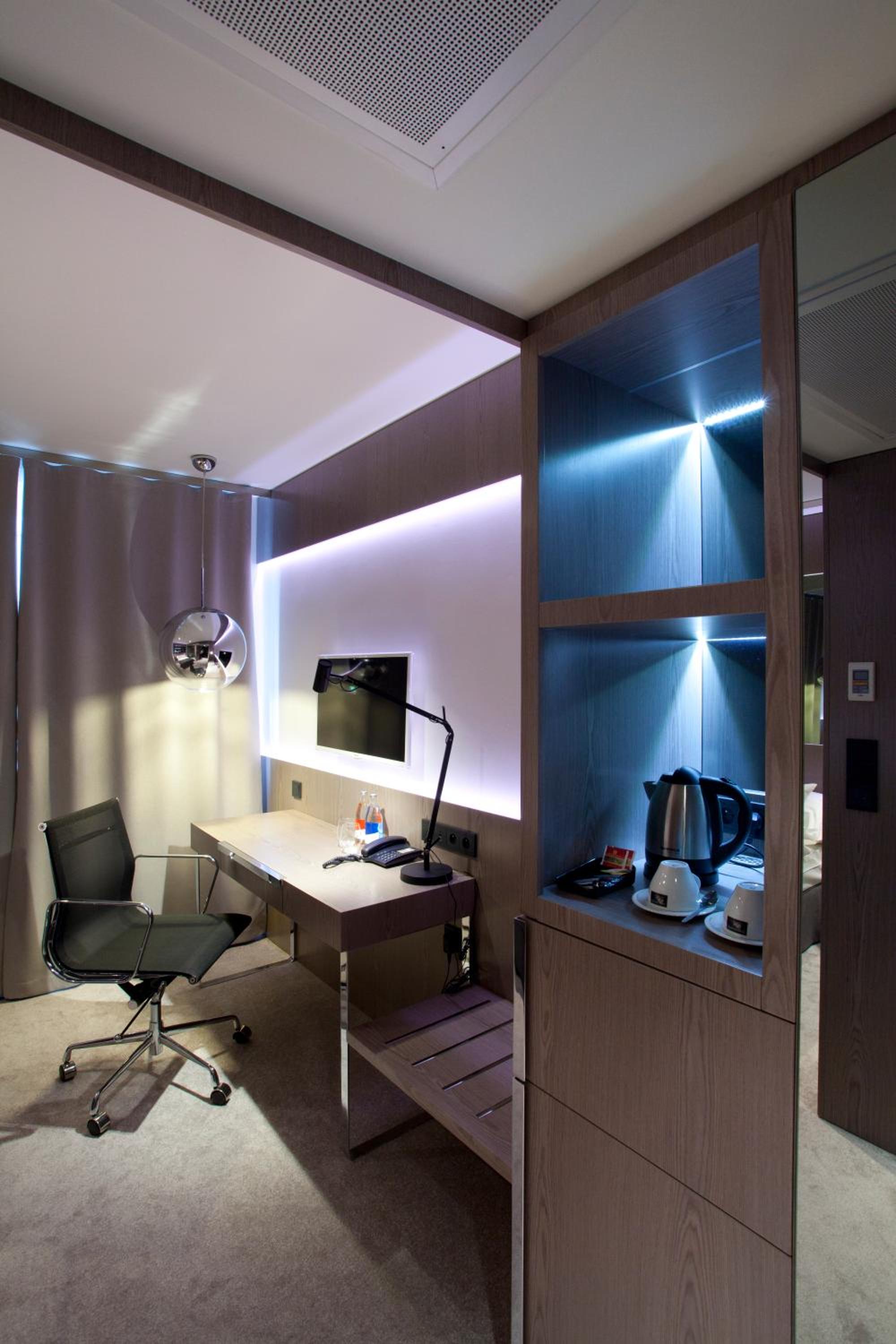 Business Double Room with Gym Access - Photo 5