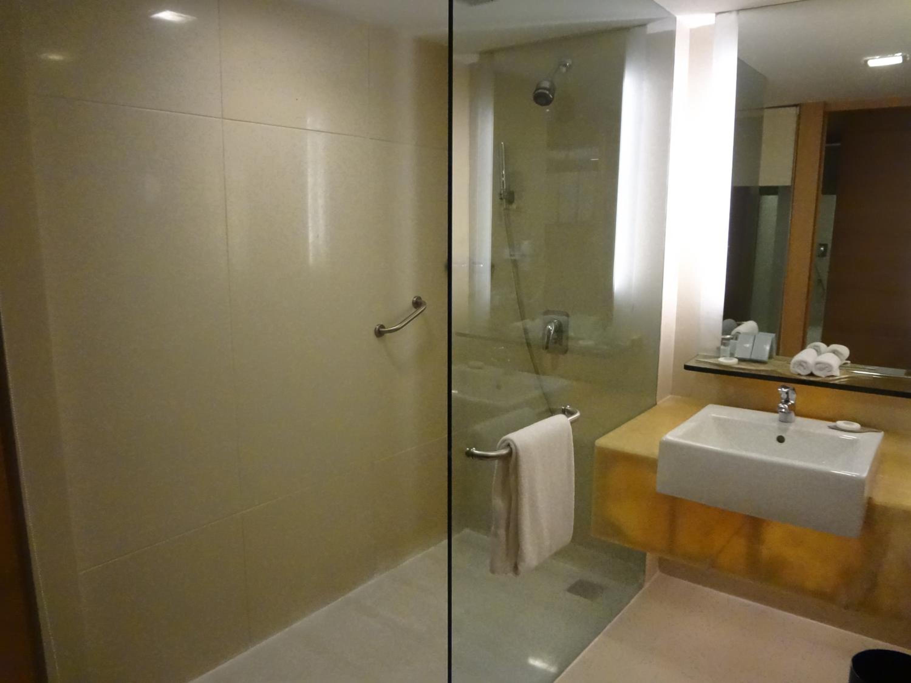 Standard Double or Twin Room - Photo 4