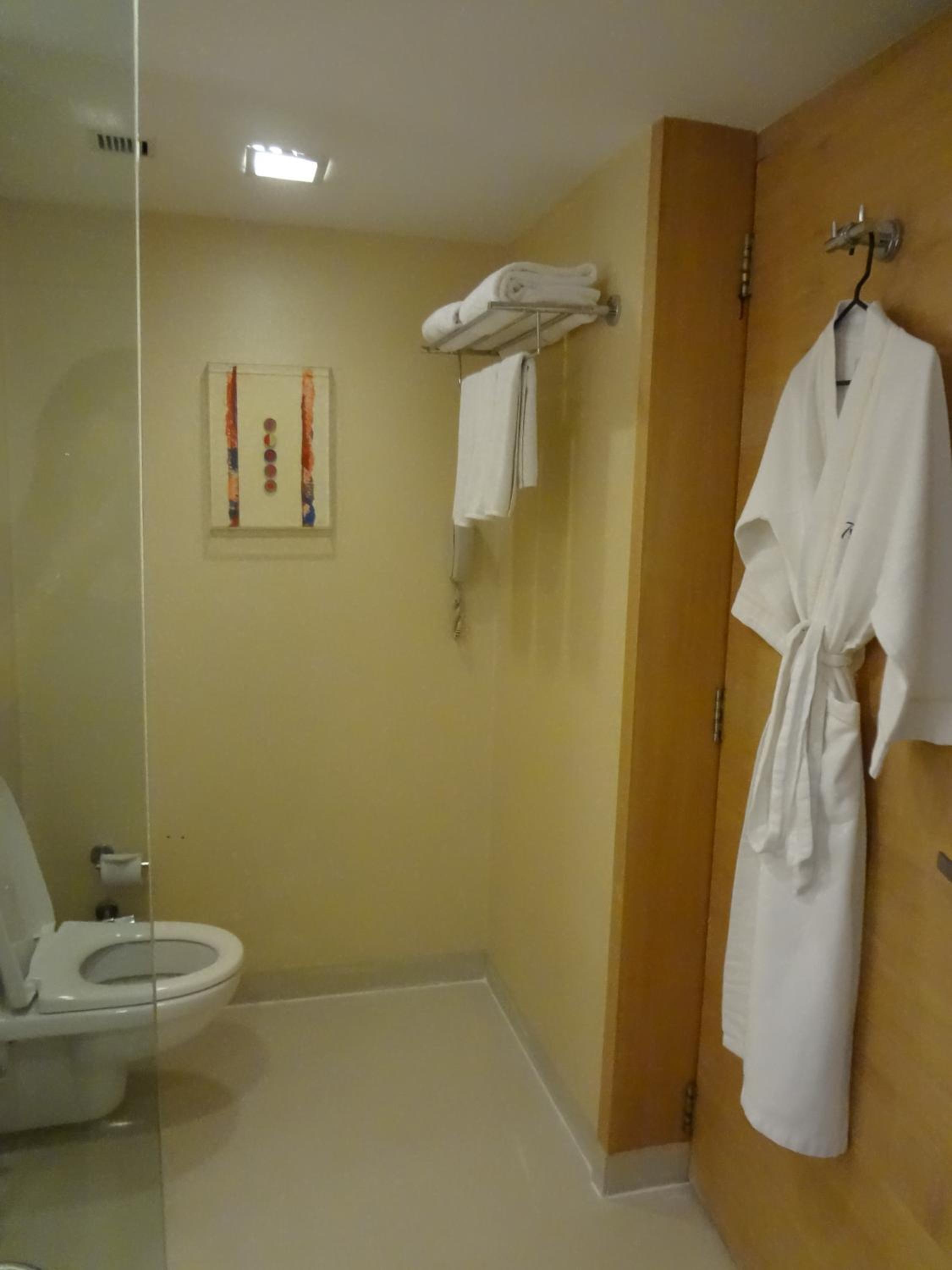 Standard Double or Twin Room - Photo 2