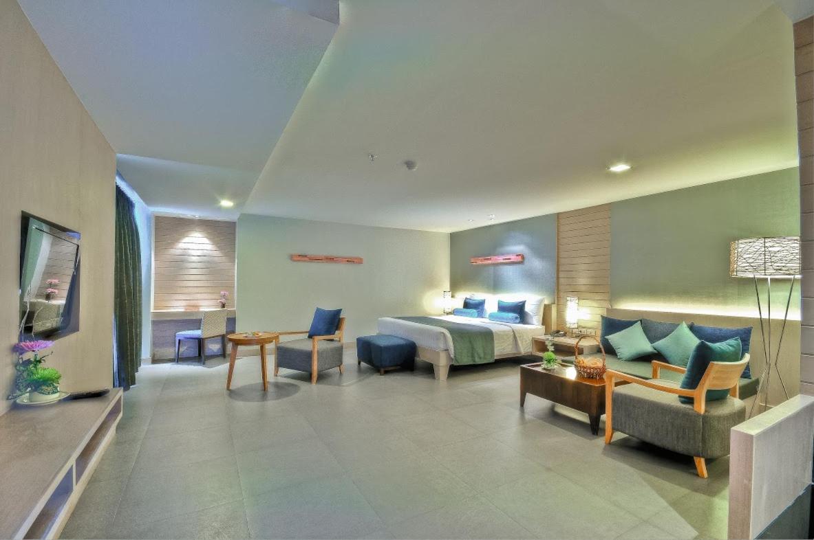 Premier Triple Room - Photo 6