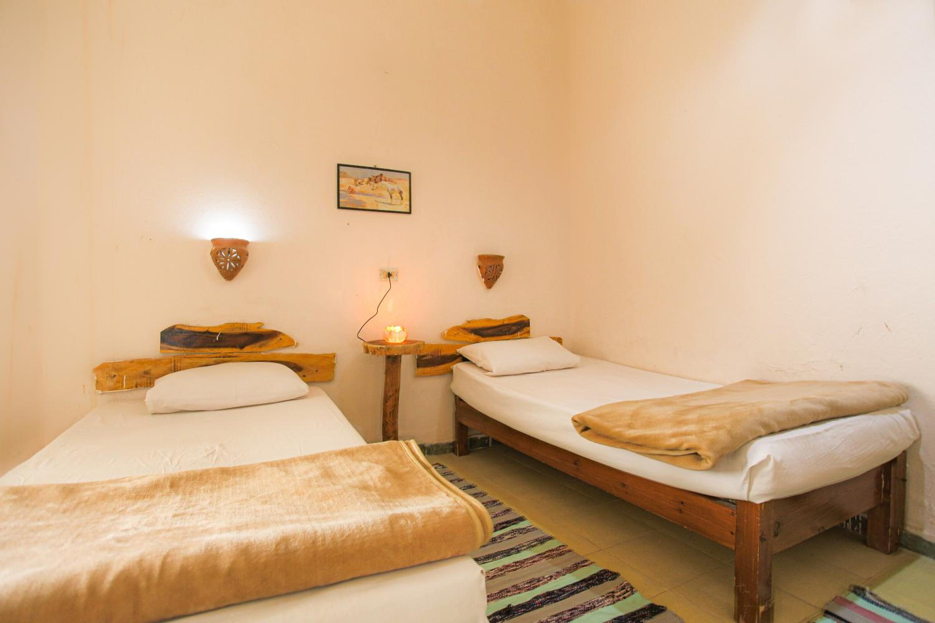 Standard Double Room - Photo 6