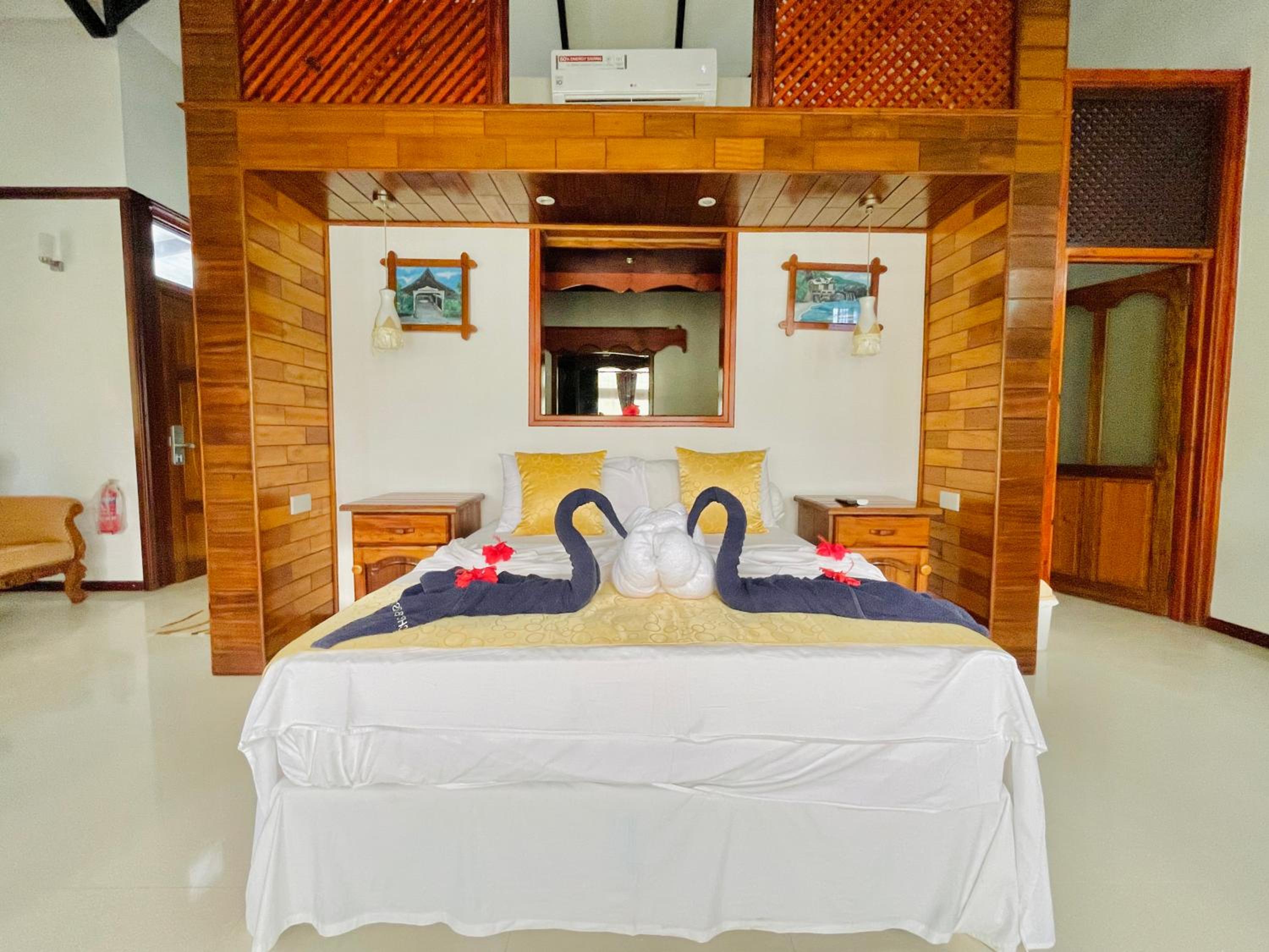 Junior Suite with Ocean View - Photo 14