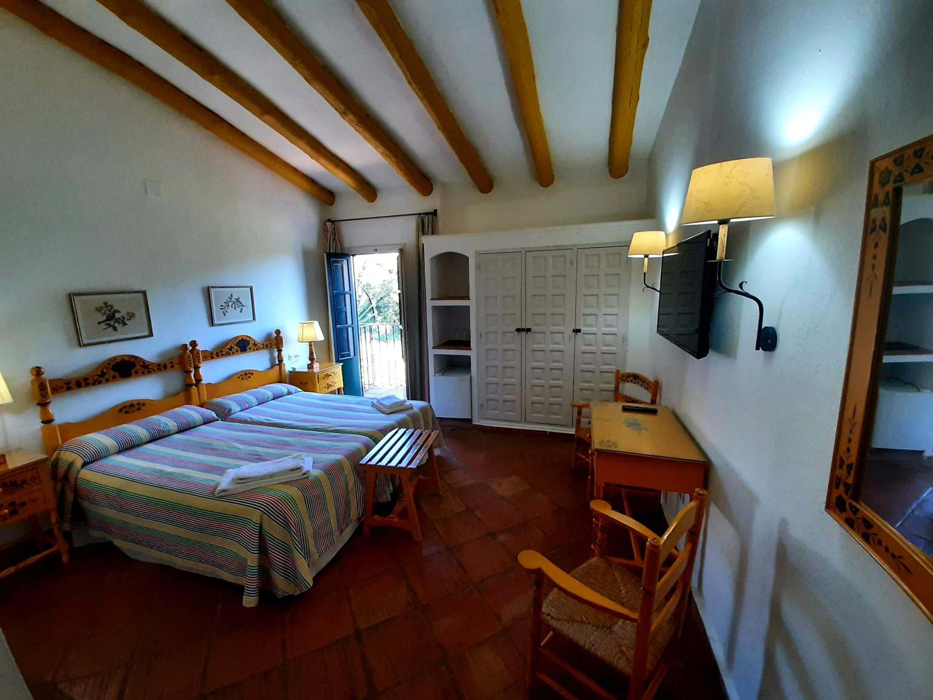 Double Room - Photo 19
