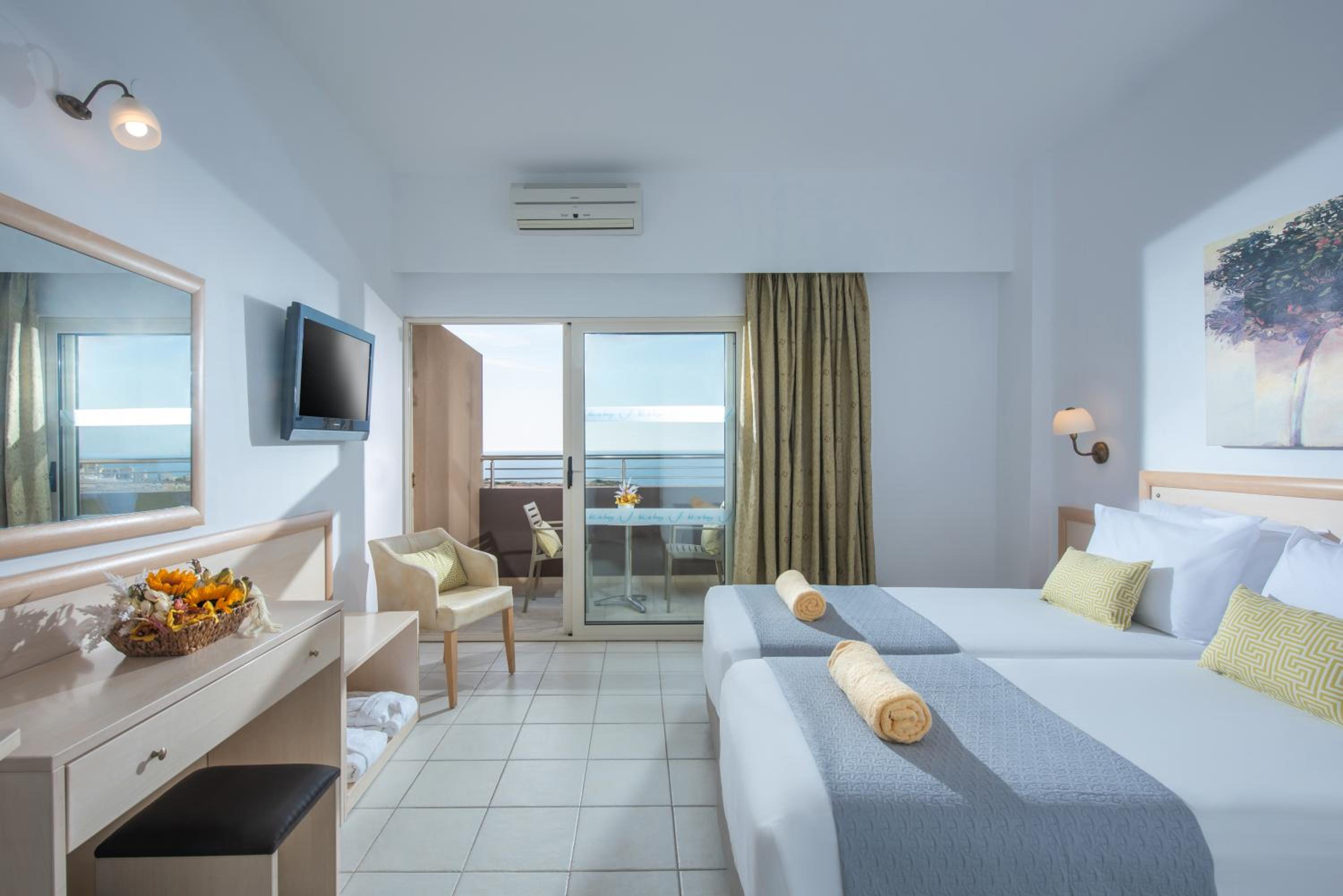 Double Room with Sea View- Main Building  - Photo 1