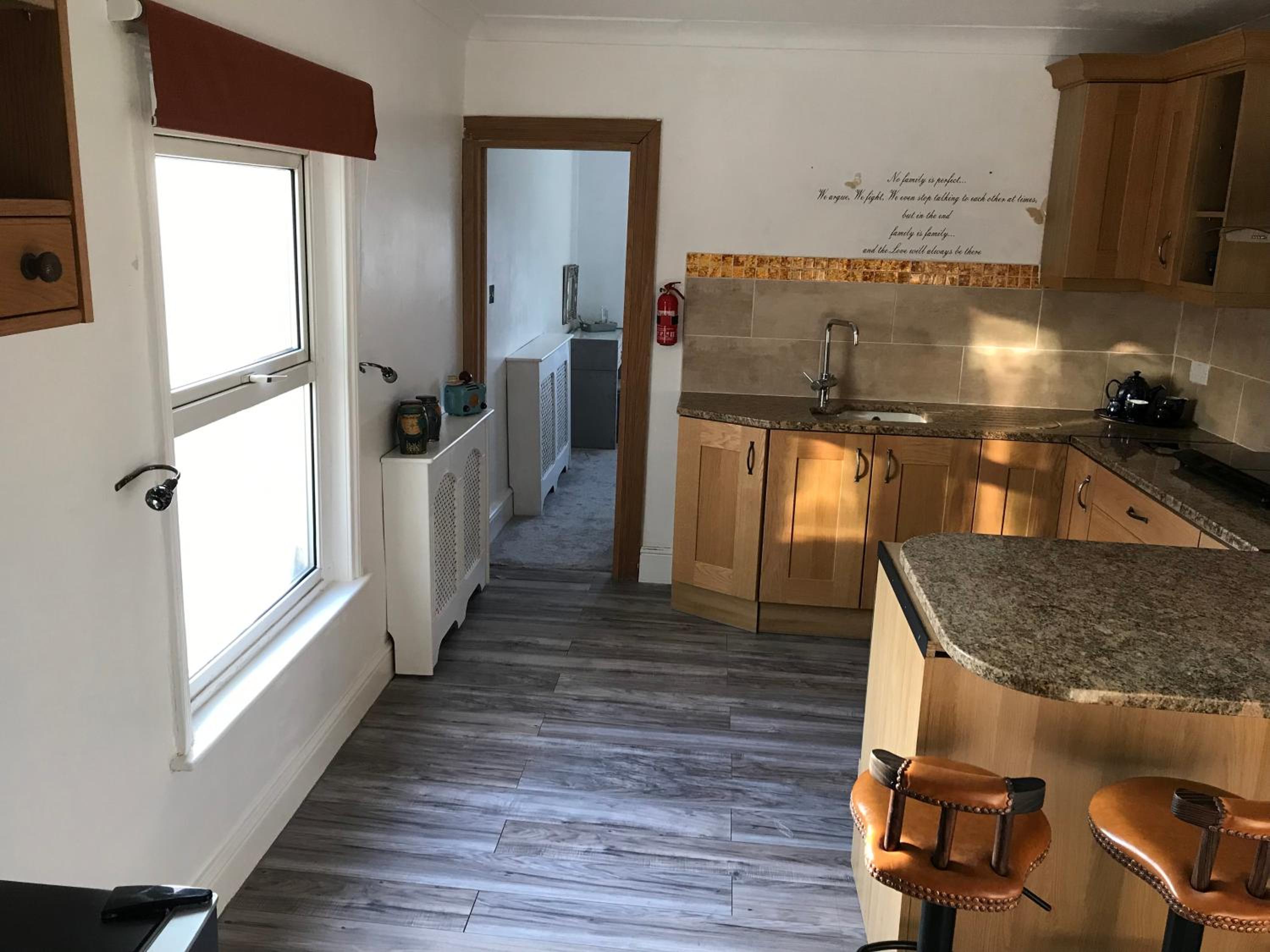 Two-Bedroom Apartment - Photo 2