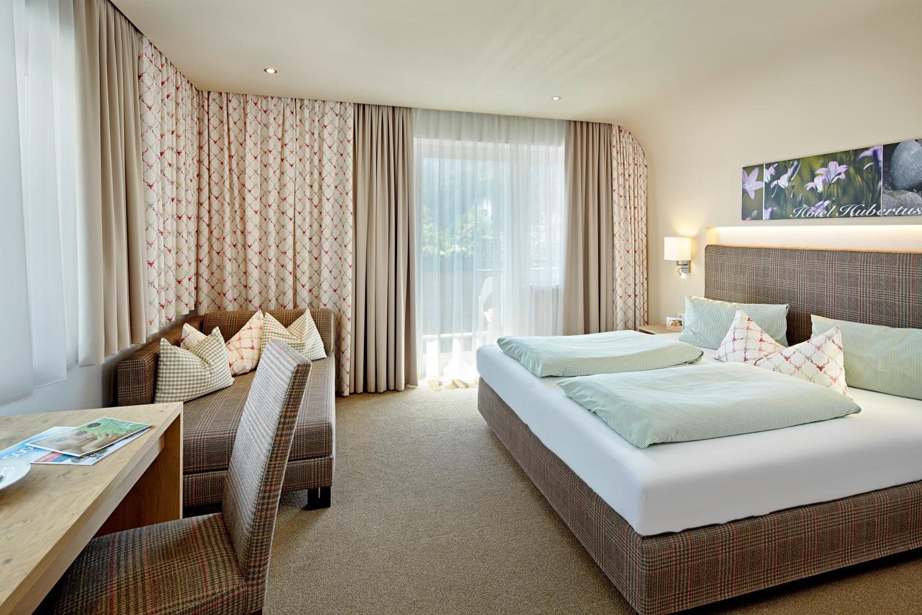 Double Room with Balcony - Photo 2