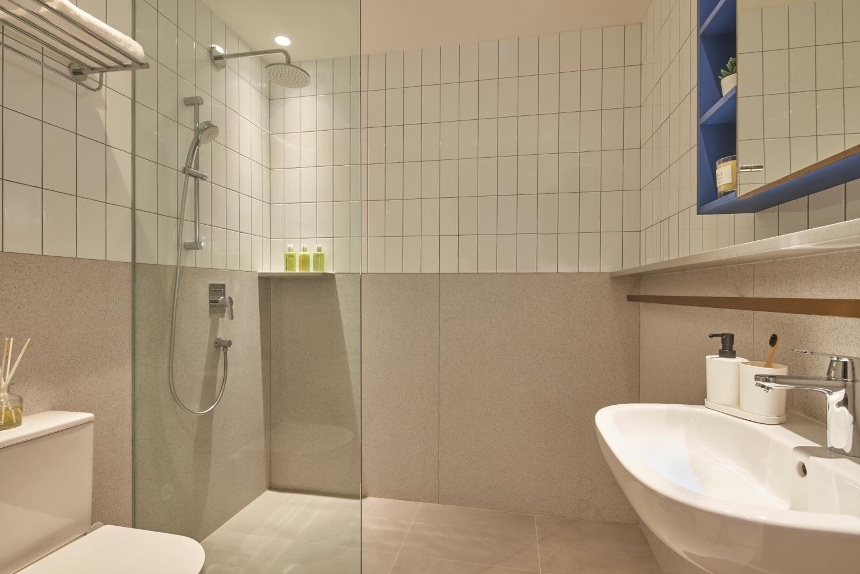 One Bedroom Premier photo 2